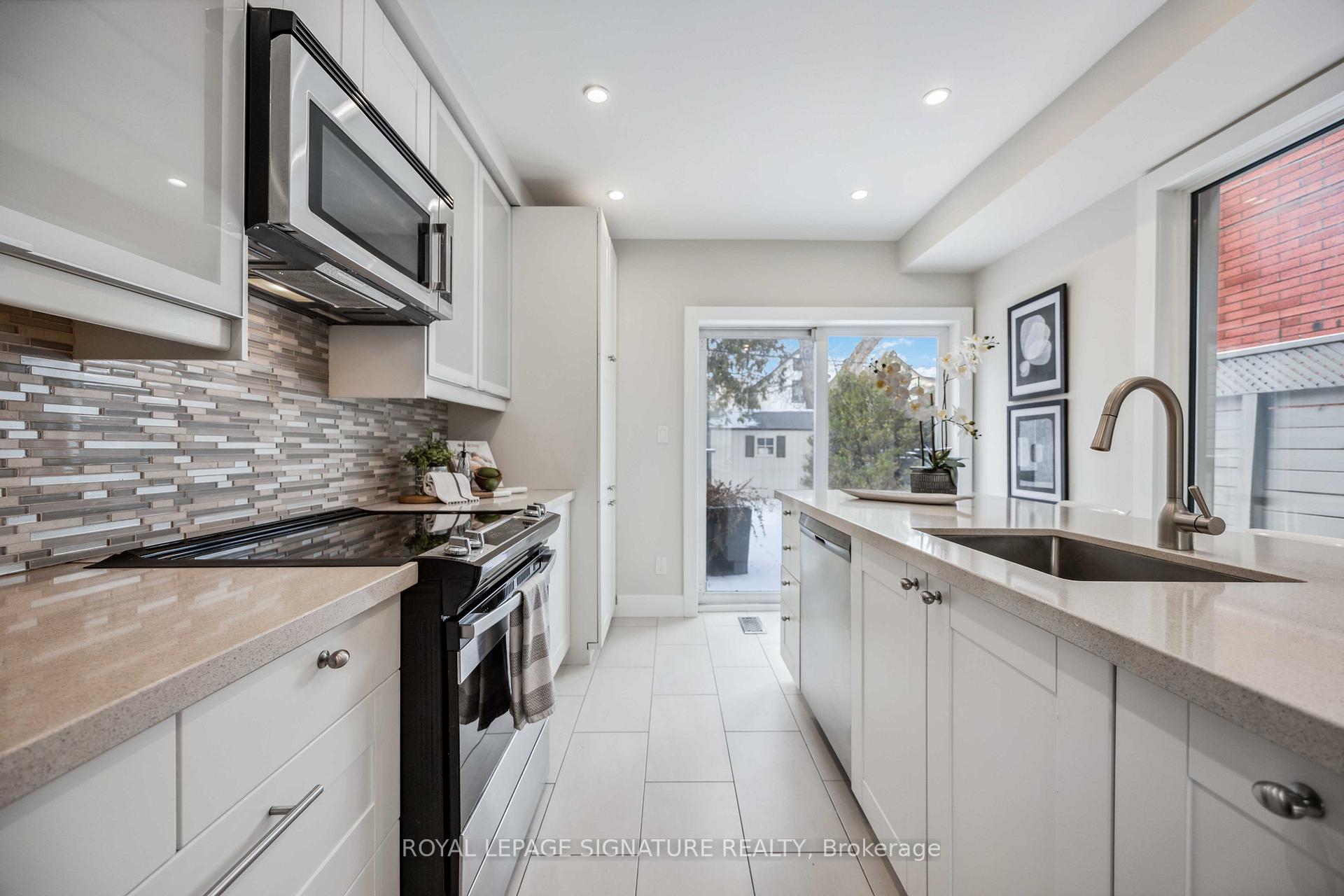 Photo 18 of 1318 Dundas Street E, Toronto, South Riverdale — HOMEH