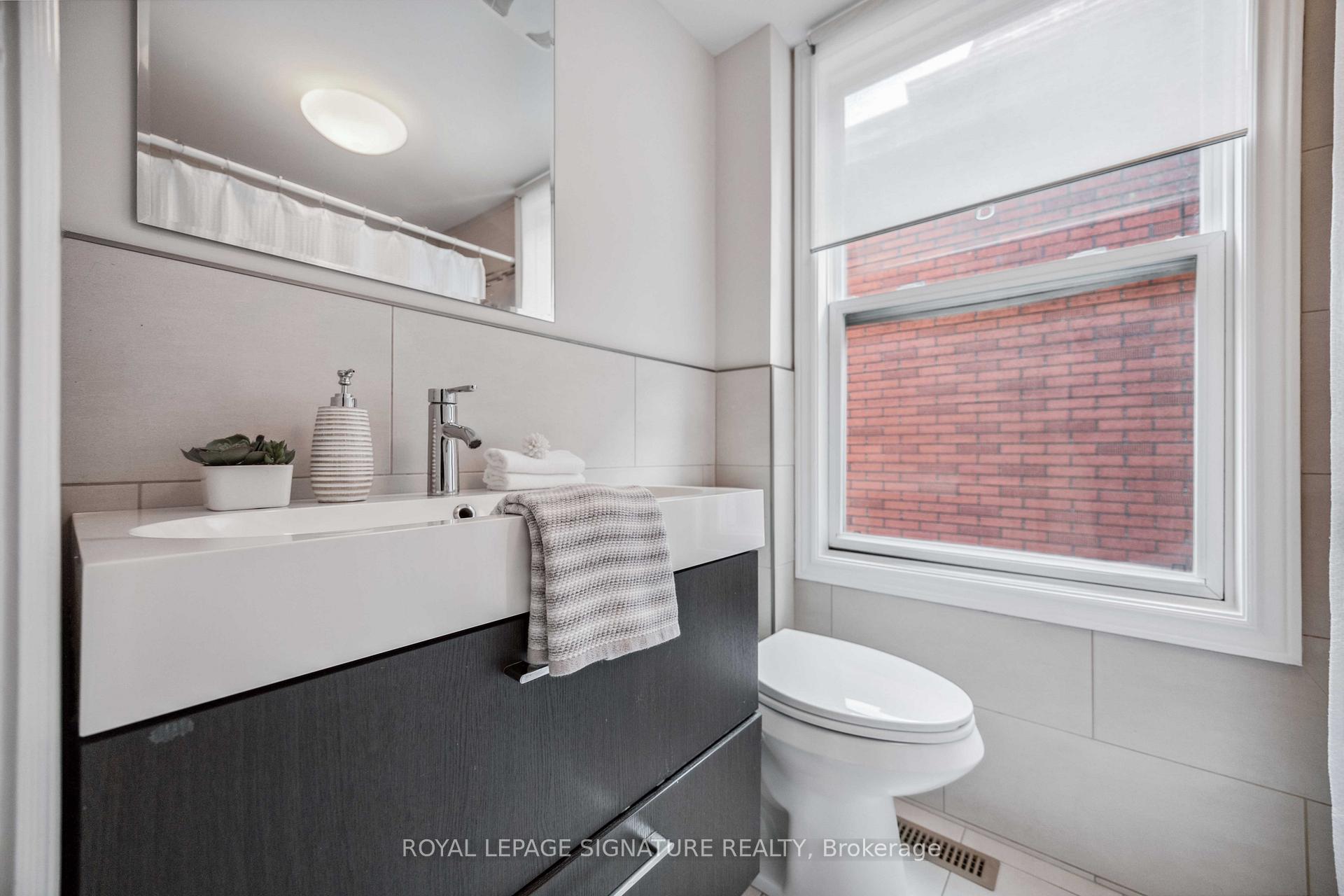 Photo 16 of 1318 Dundas Street E, Toronto, South Riverdale — HOMEH