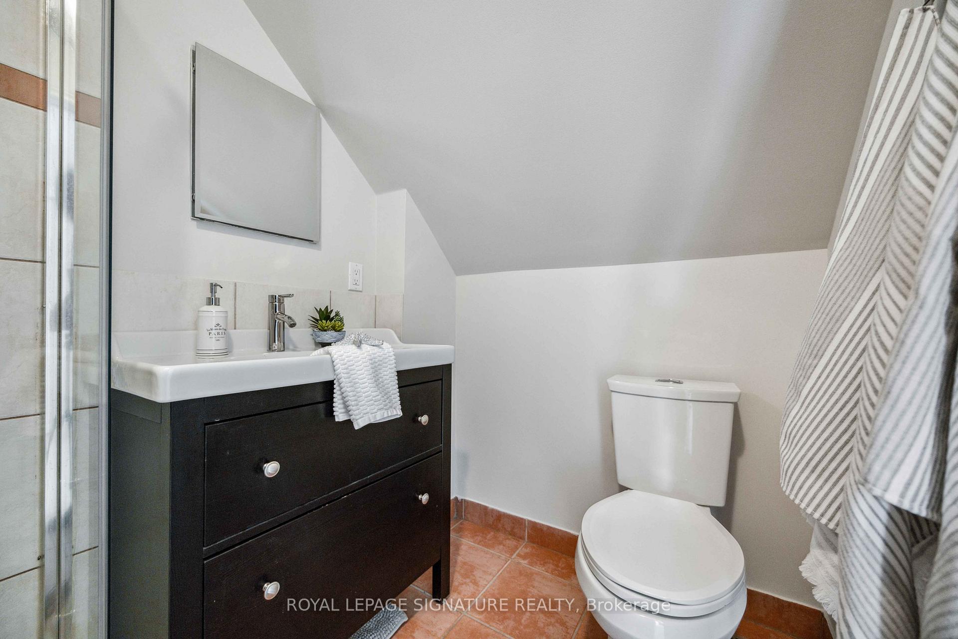 Photo 20 of 1318 Dundas Street E, Toronto, South Riverdale — HOMEH