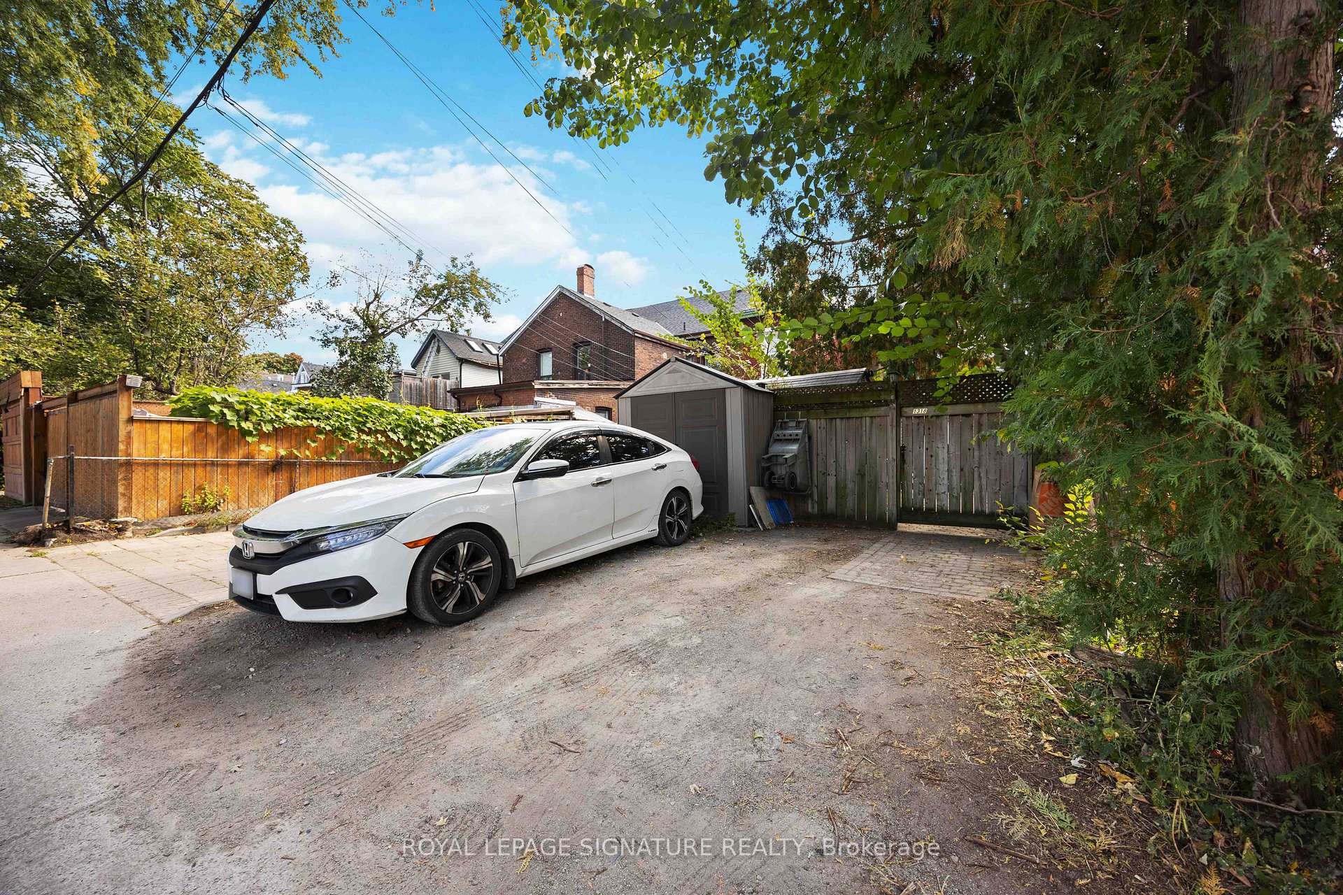 Photo 33 of 1318 Dundas Street E, Toronto, South Riverdale — HOMEH