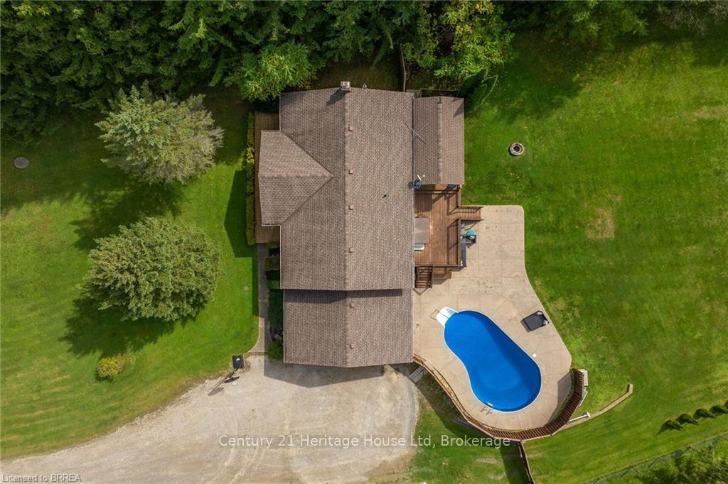 Photo 2 of 465 Old Onondaga Road E, Brant, Brantford Twp — HOMEH