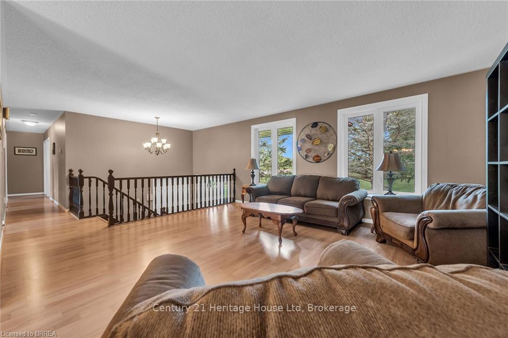 Photo 12 of 465 Old Onondaga Road E, Brant, Brantford Twp — HOMEH
