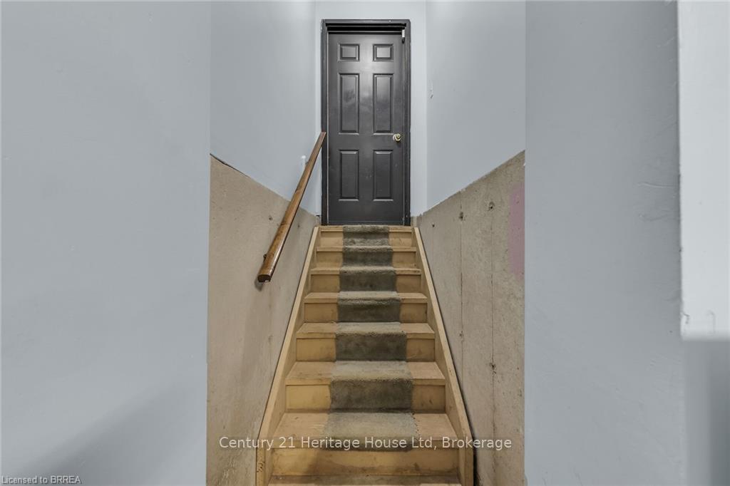 Photo 24 of 465 Old Onondaga Road E, Brant, Brantford Twp — HOMEH
