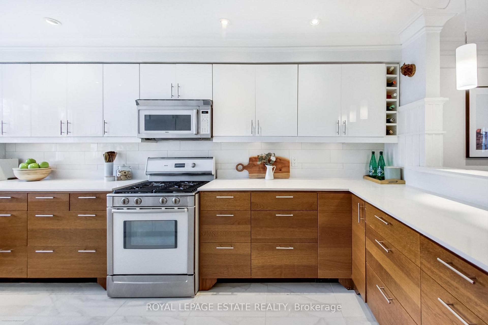 Photo 6 of 32 Woodrow Avenue, Toronto, East End-Danforth — HOMEH