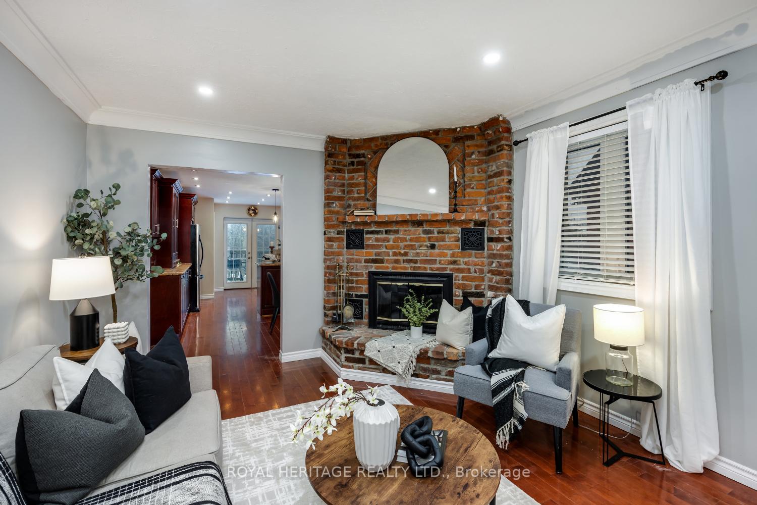 Photo 6 of 145 Central Park Boulevard N, Oshawa, O'Neill — HOMEH