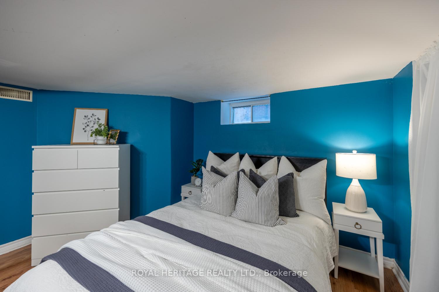 Photo 32 of 145 Central Park Boulevard N, Oshawa, O'Neill — HOMEH