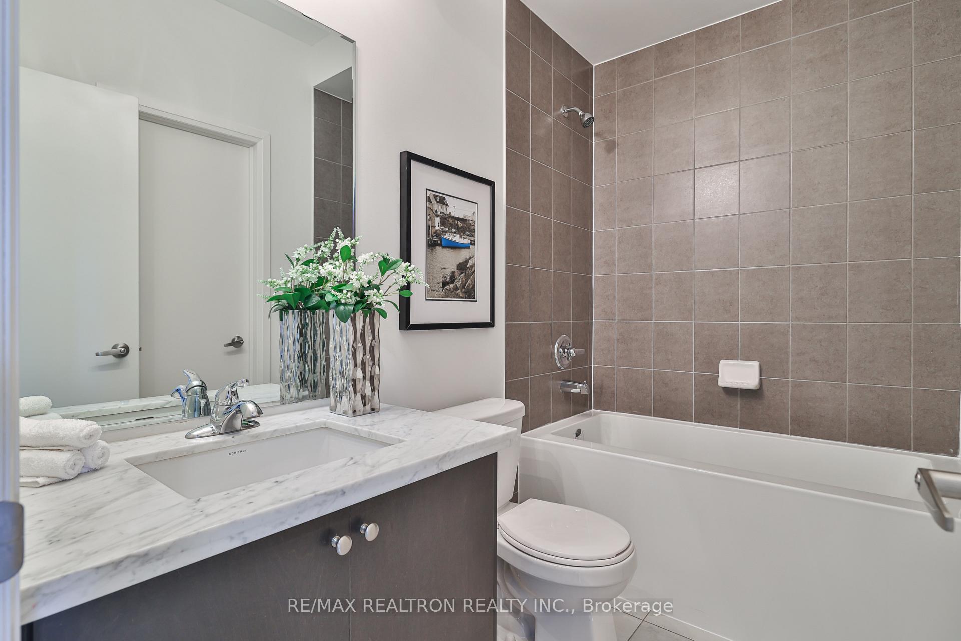 Photo 12 of 252 Thomas Cook Avenue, Vaughan, Patterson — HOMEH