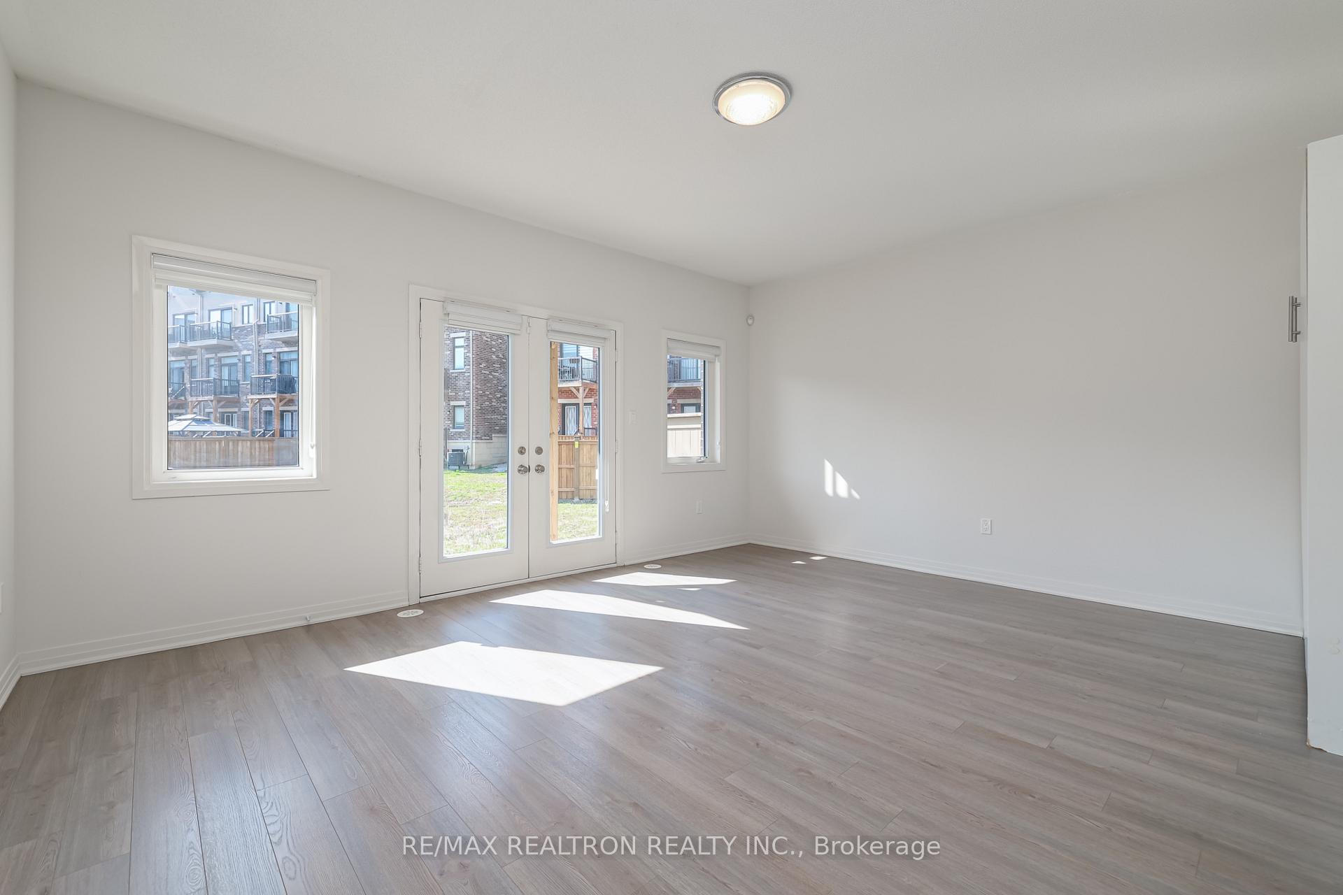 Photo 13 of 252 Thomas Cook Avenue, Vaughan, Patterson — HOMEH