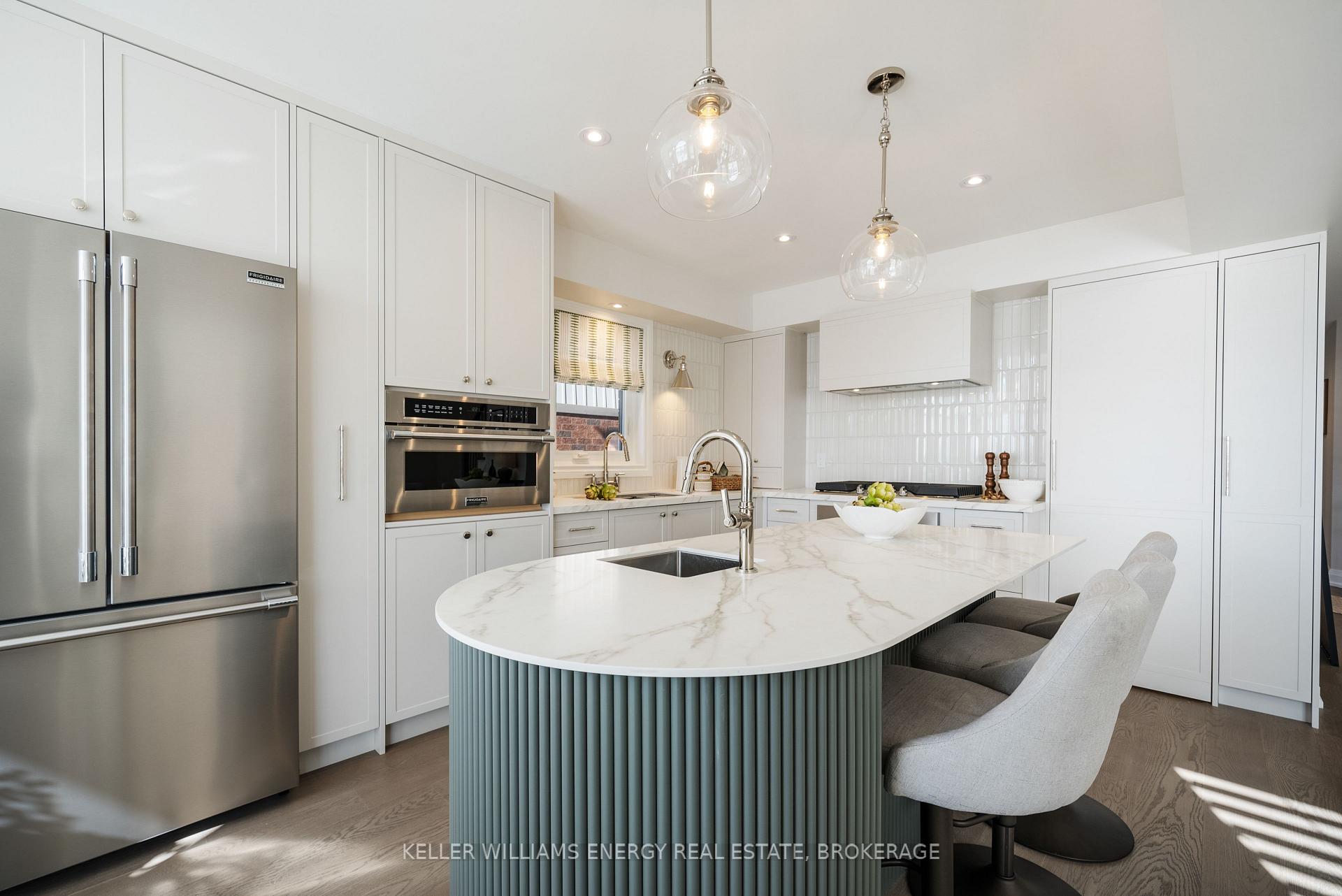 Photo 5 of 903 Coldstream Drive, Oshawa, Taunton — HOMEH