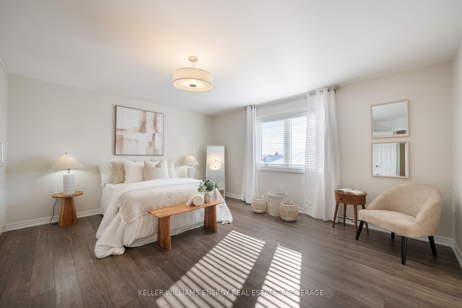 Photo 12 of 903 Coldstream Drive, Oshawa, Taunton — HOMEH