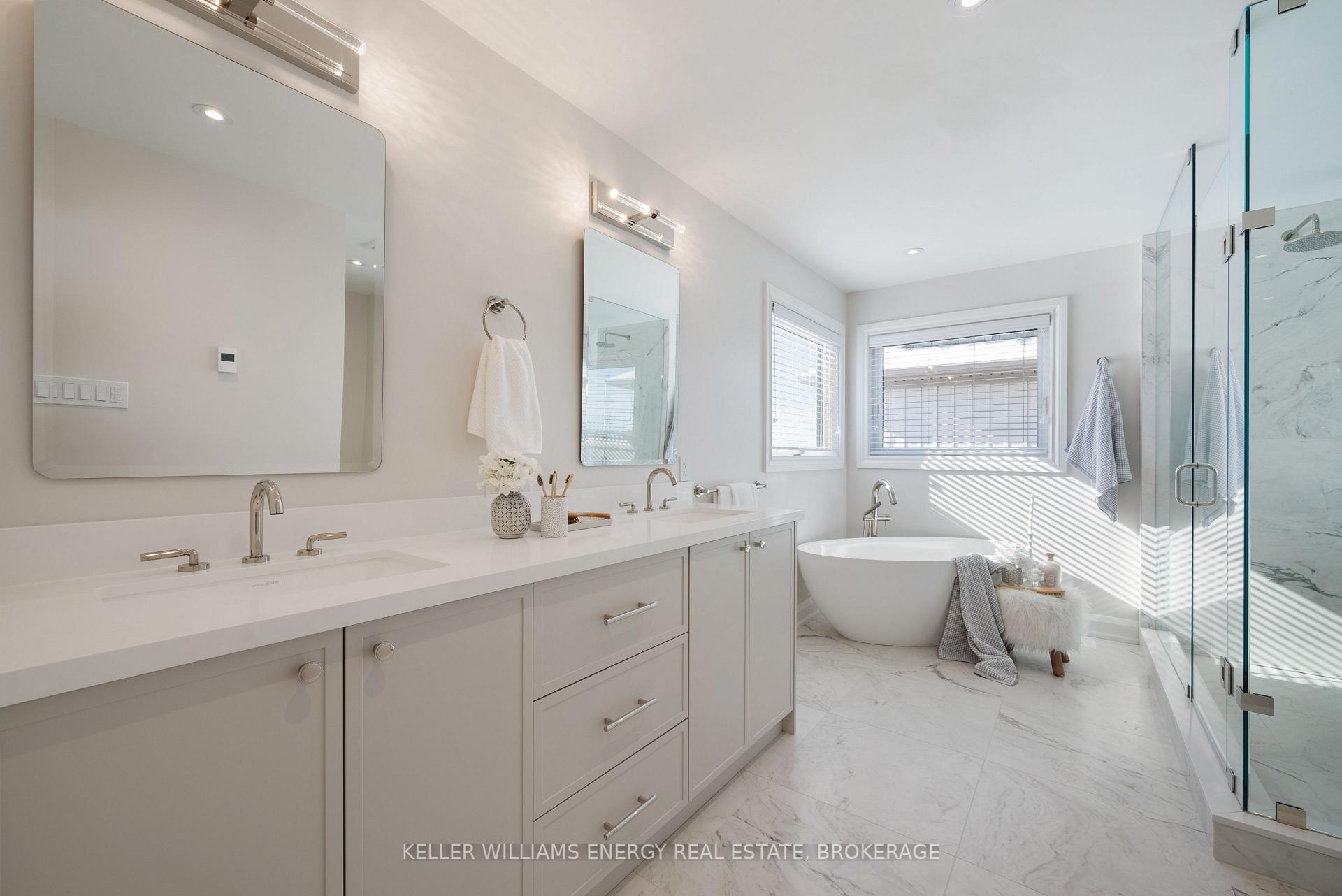 Photo 17 of 903 Coldstream Drive, Oshawa, Taunton — HOMEH