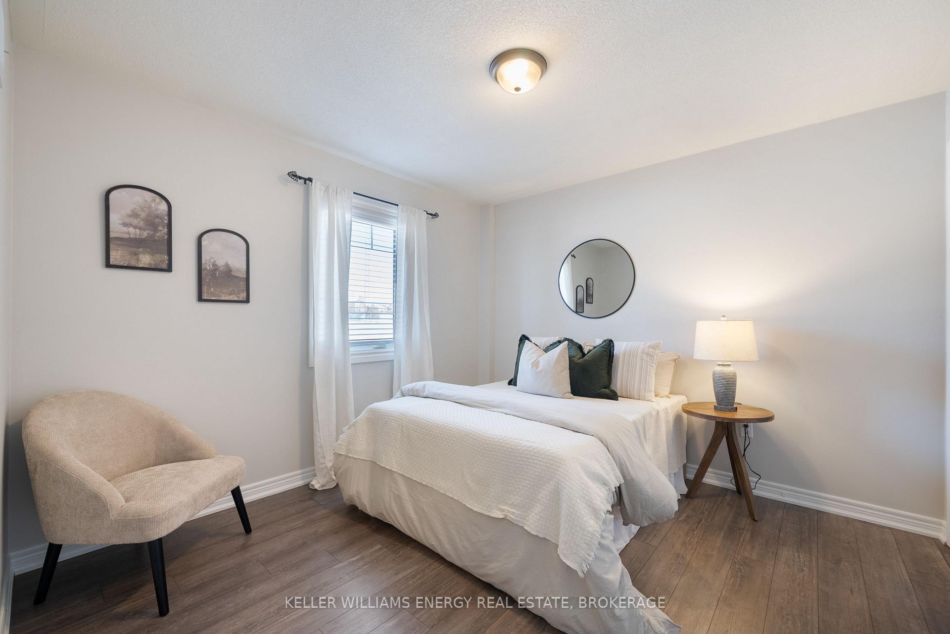 Photo 20 of 903 Coldstream Drive, Oshawa, Taunton — HOMEH