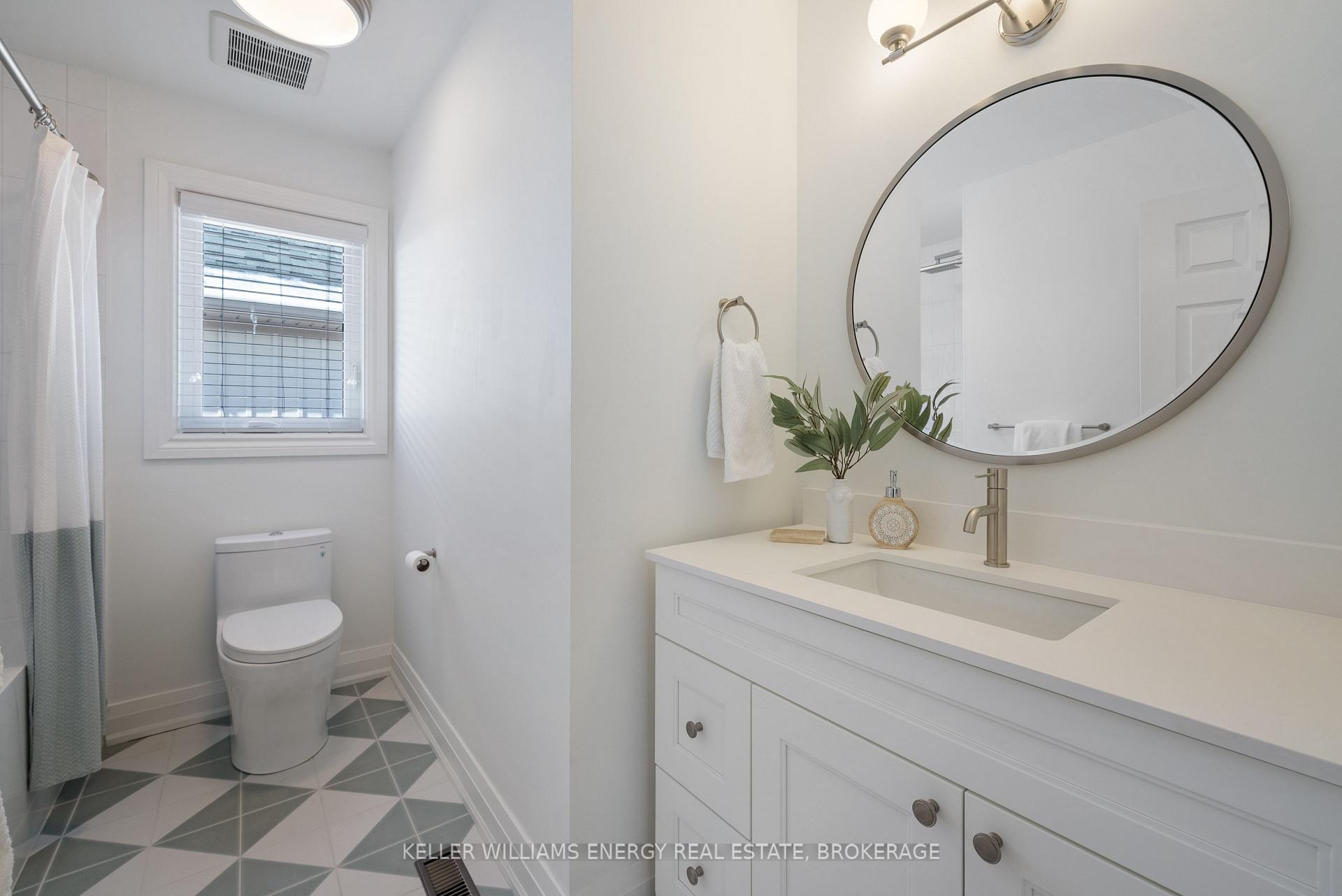Photo 23 of 903 Coldstream Drive, Oshawa, Taunton — HOMEH