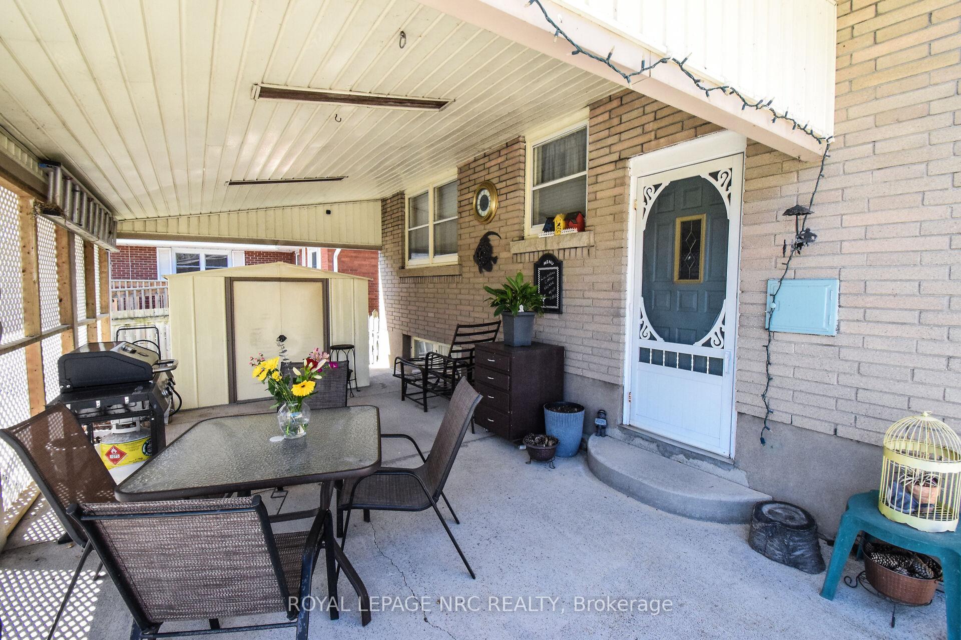 Photo 2 of 514 Ontario Street, St. Catharines, Lakeport — HOMEH