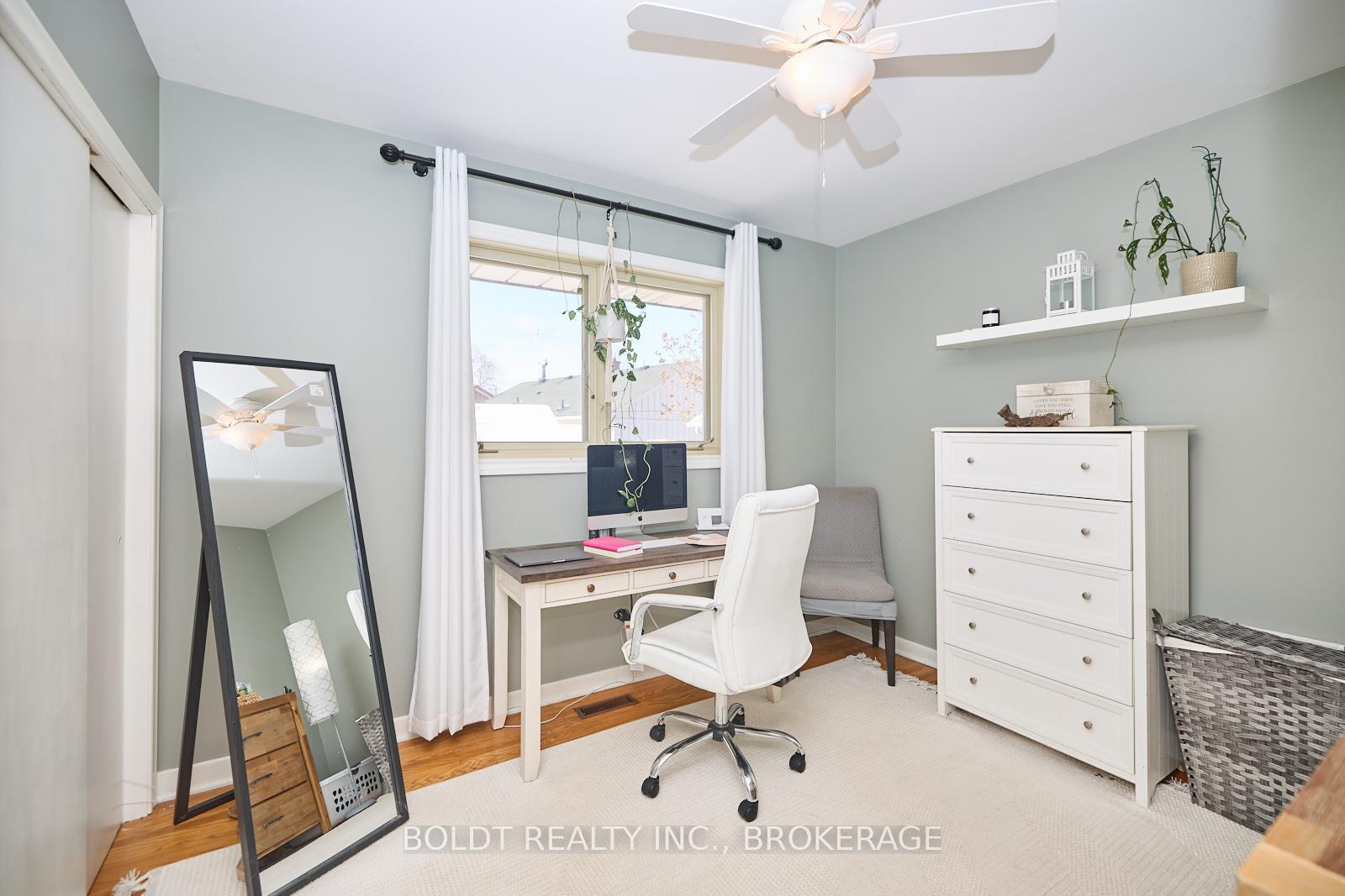 Photo 18 of 31 Spring Garden Boulevard, St. Catharines, Lakeshore — HOMEH
