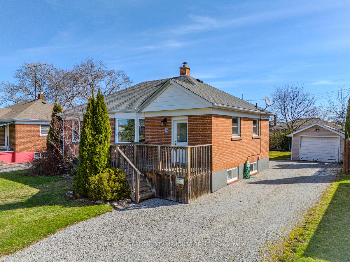 Photo 6 of 16 Robertson Place, St. Catharines, E. Chester — HOMEH