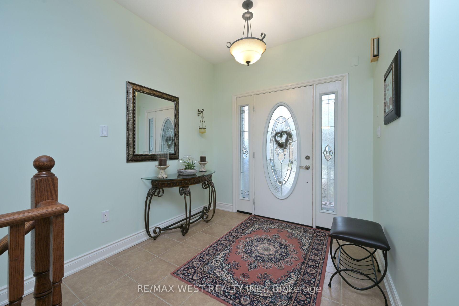 Photo 6 of 164 Carolina Crescent S, Mono, Rural Mono — HOMEH