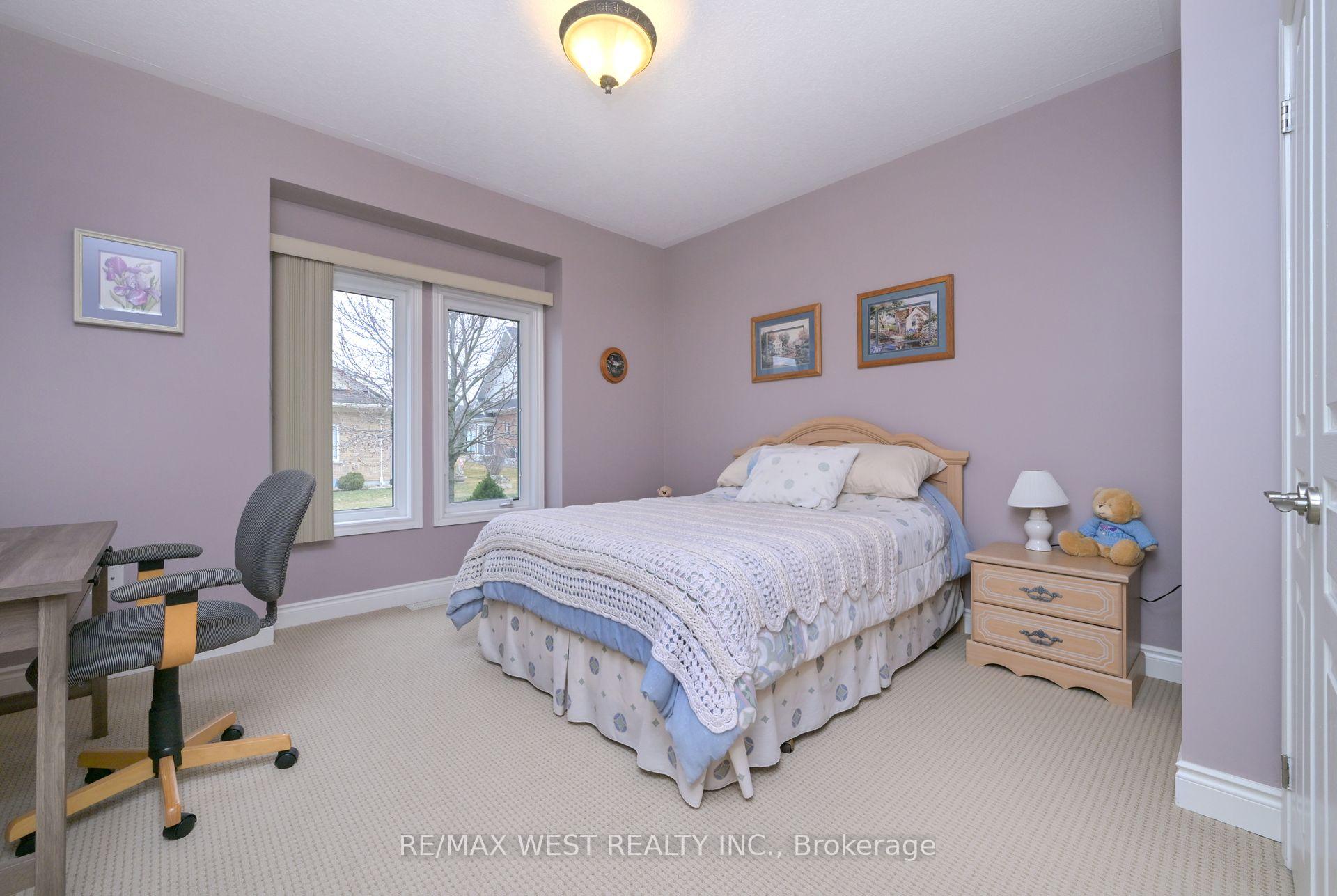 Photo 22 of 164 Carolina Crescent S, Mono, Rural Mono — HOMEH