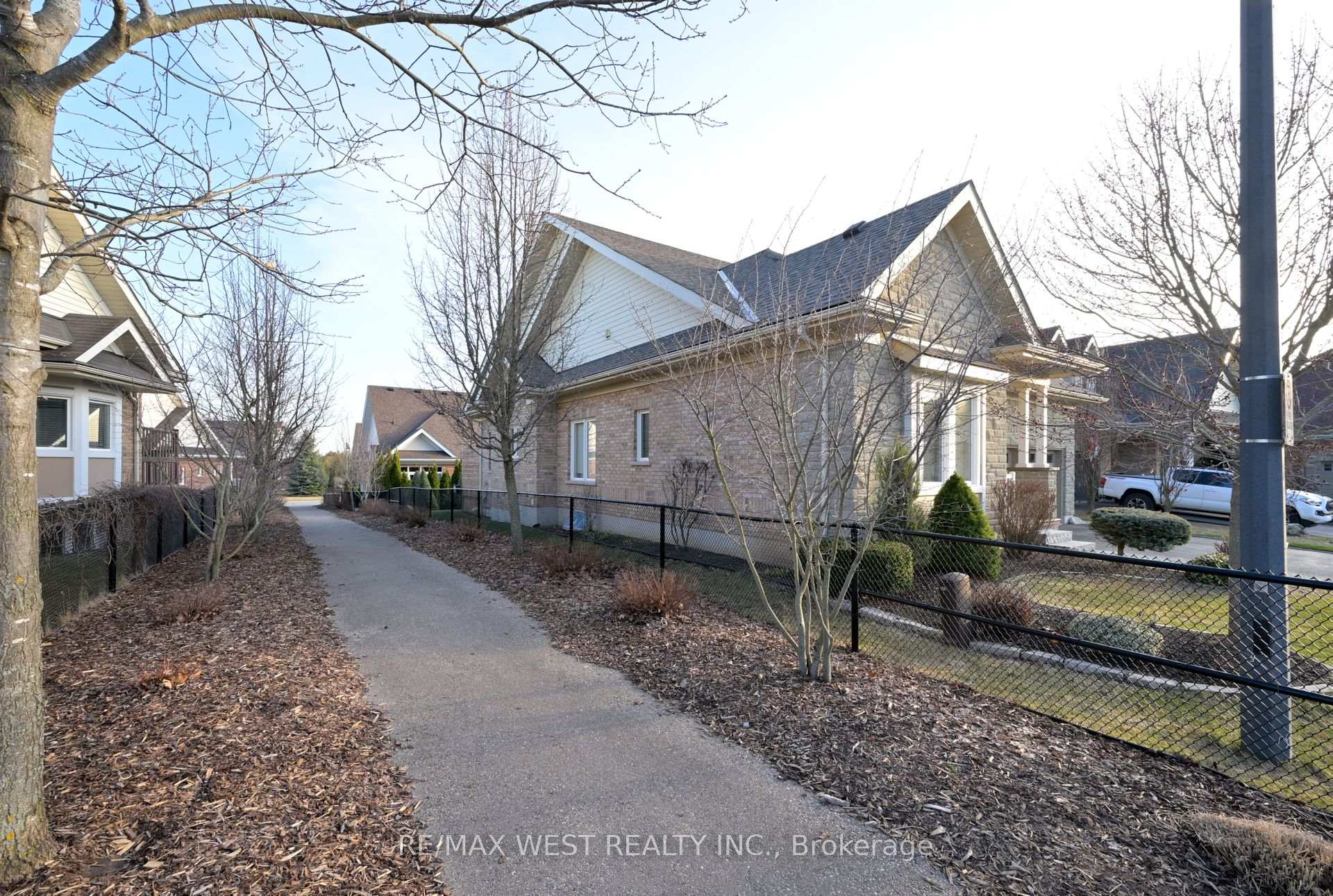 Photo 28 of 164 Carolina Crescent S, Mono, Rural Mono — HOMEH