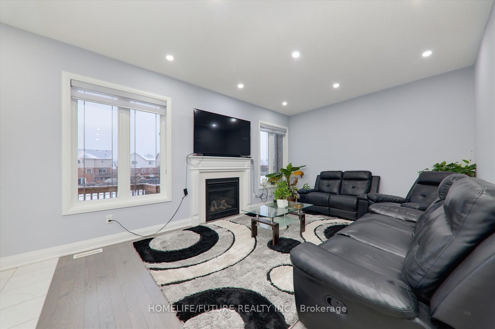 Photo 19 of 526 Askew Court, Oshawa, Taunton — HOMEH