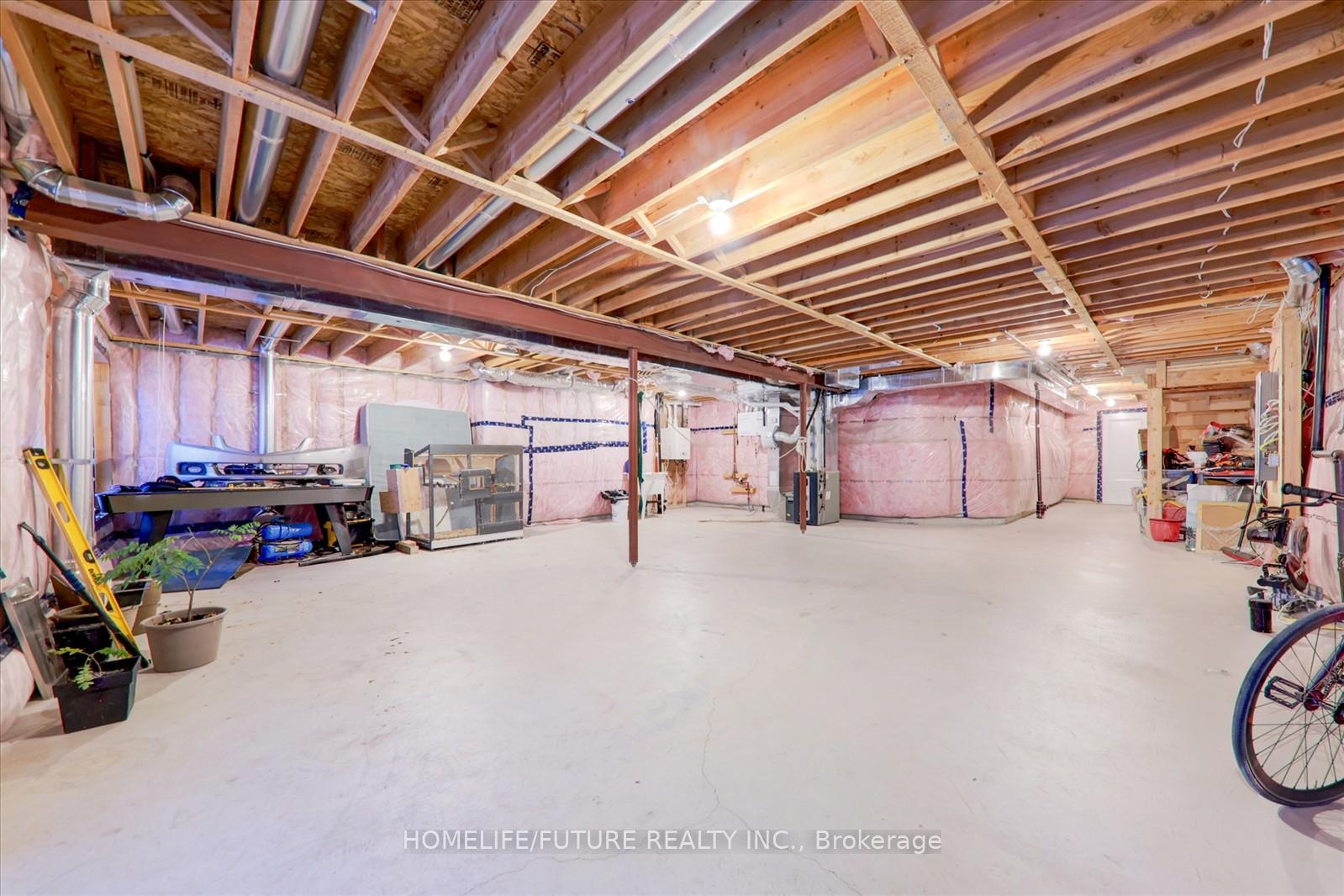 Photo 37 of 526 Askew Court, Oshawa, Taunton — HOMEH
