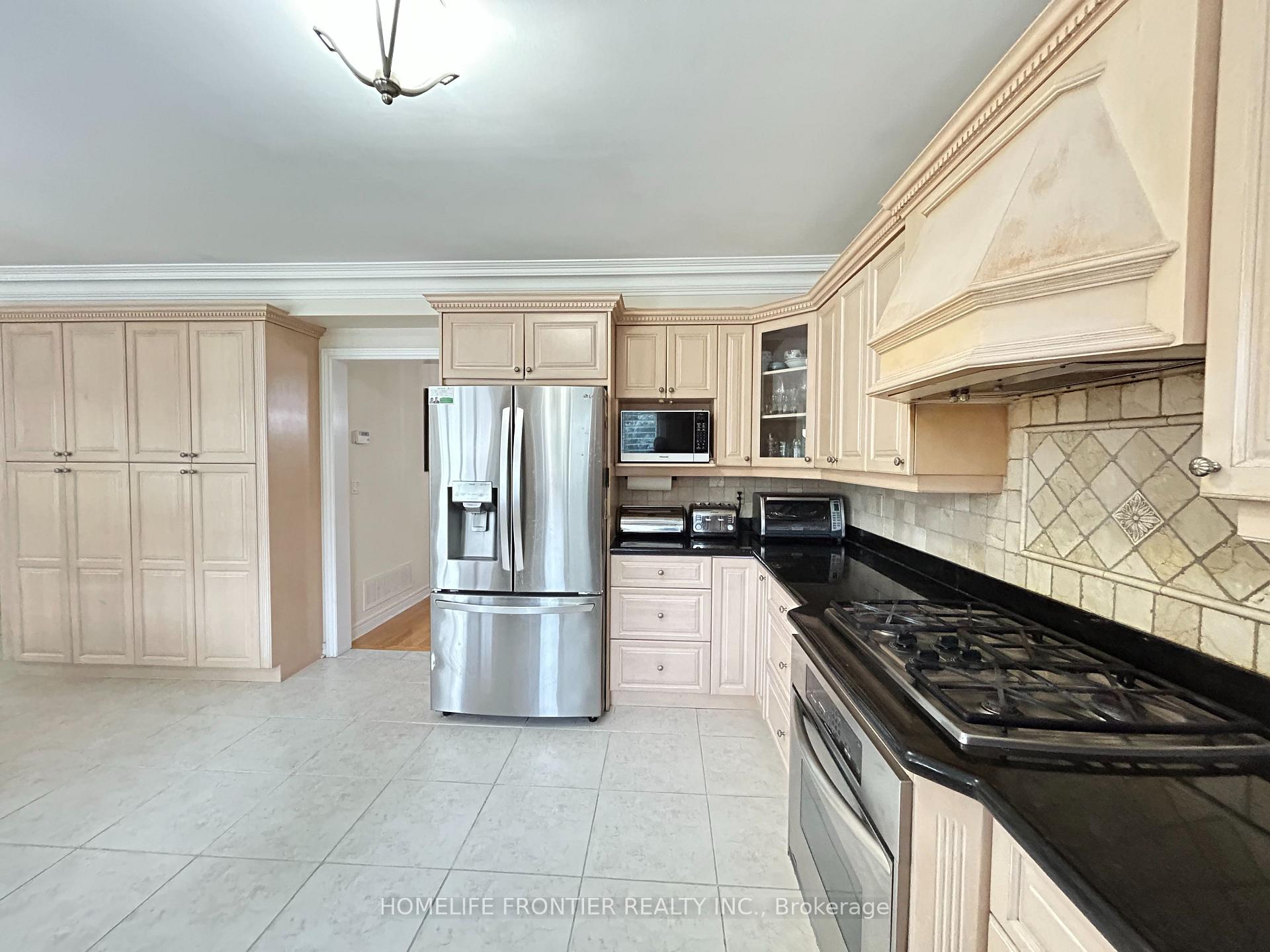 Photo 6 of 180 St. Michele Place, Vaughan, Islington Woods — HOMEH
