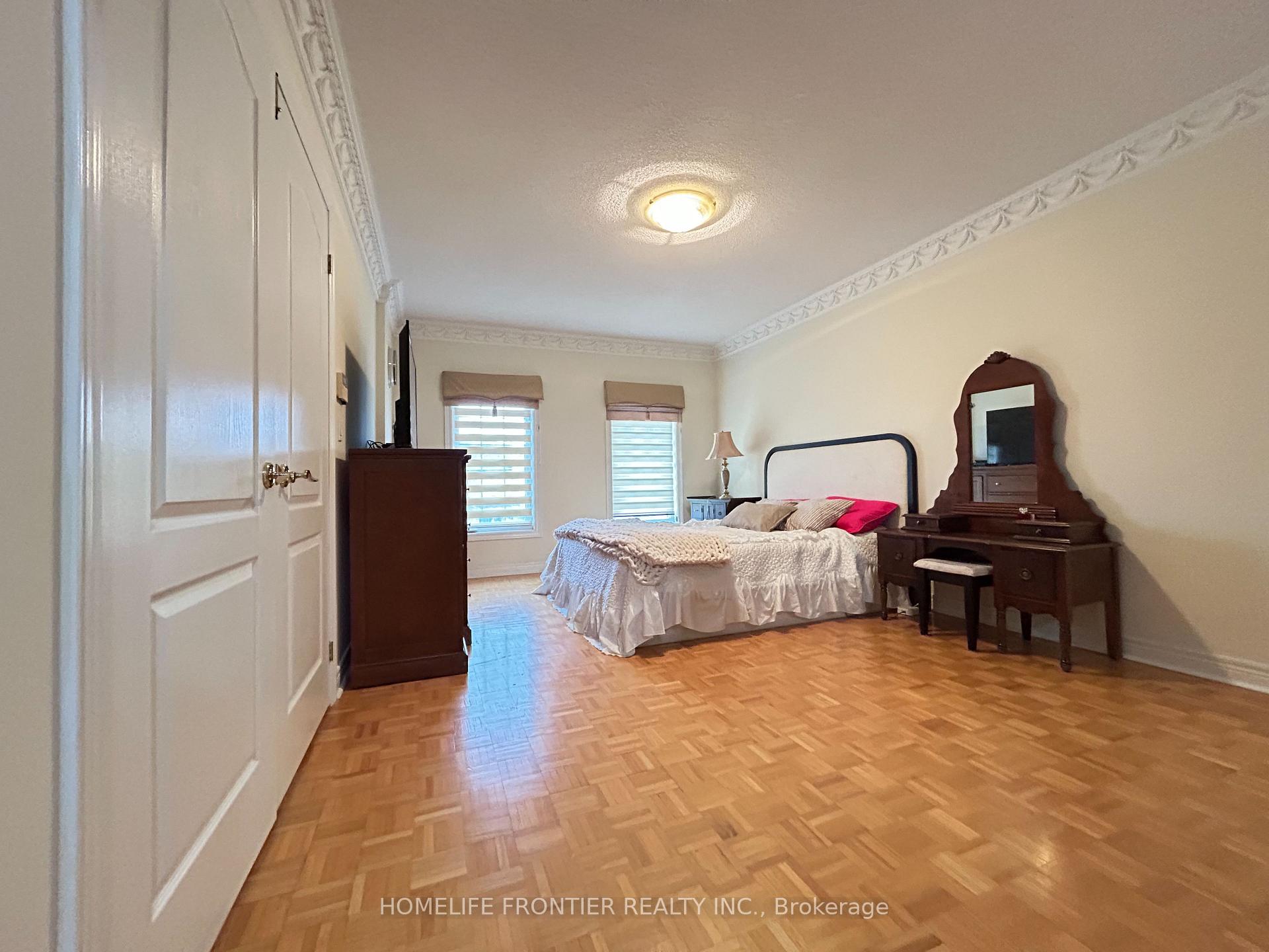 Photo 39 of 180 St. Michele Place, Vaughan, Islington Woods — HOMEH