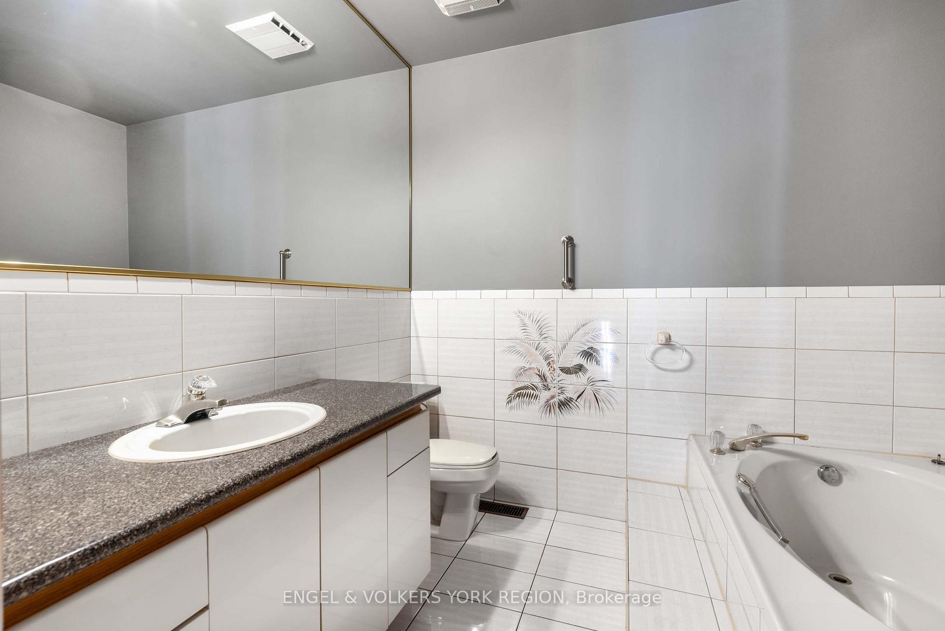 Photo 49 of 450 Stephanie Boulevard, Vaughan, Kleinburg — HOMEH