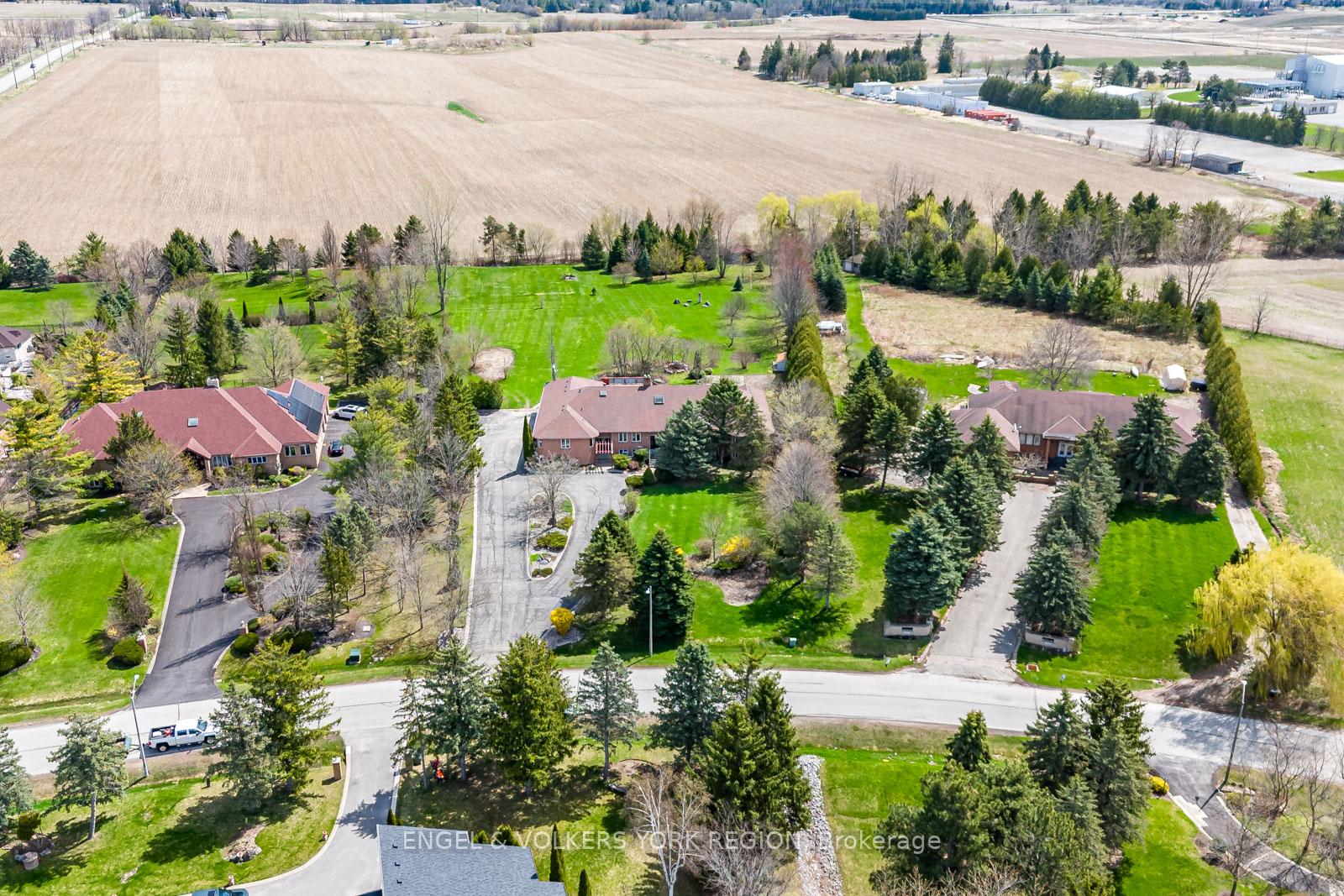 Photo 46 of 450 Stephanie Boulevard, Vaughan, Kleinburg — HOMEH