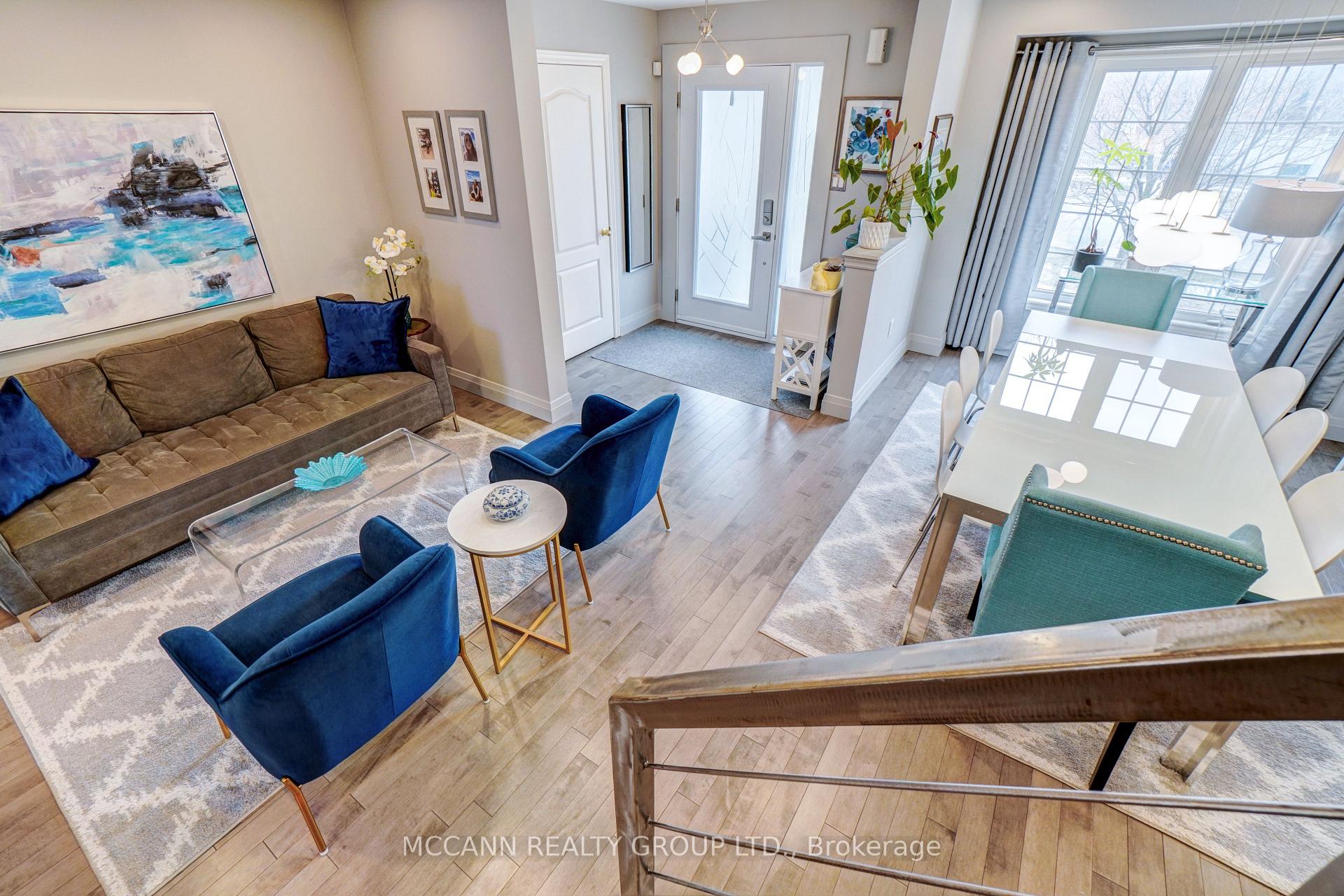 Photo 2 of 142 Carnwith Drive E, Whitby, Brooklin — HOMEH