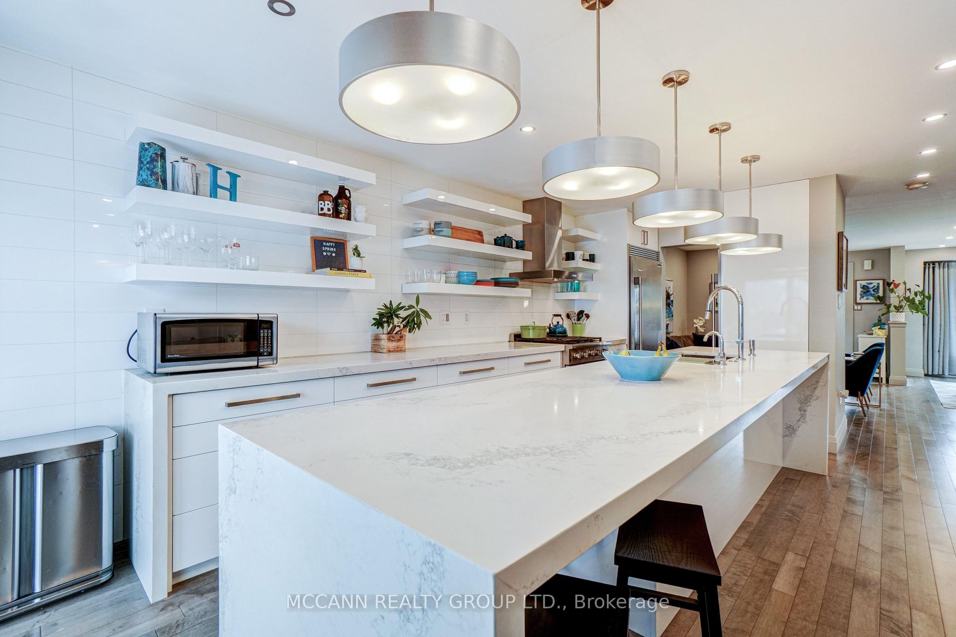Photo 37 of 142 Carnwith Drive E, Whitby, Brooklin — HOMEH