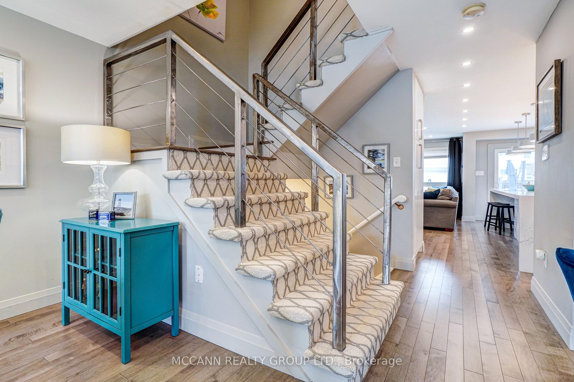 Photo 23 of 142 Carnwith Drive E, Whitby, Brooklin — HOMEH