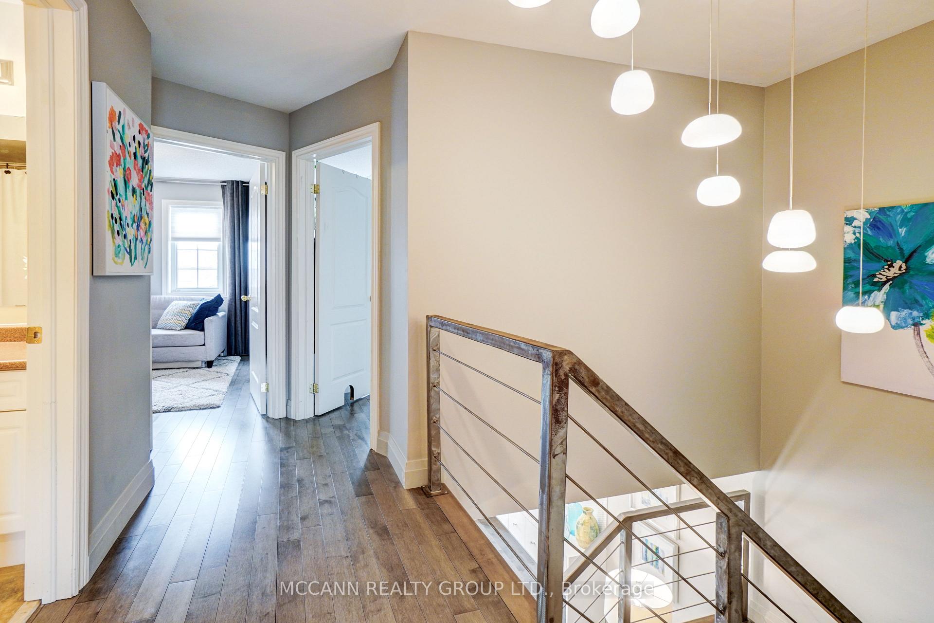 Photo 17 of 142 Carnwith Drive E, Whitby, Brooklin — HOMEH