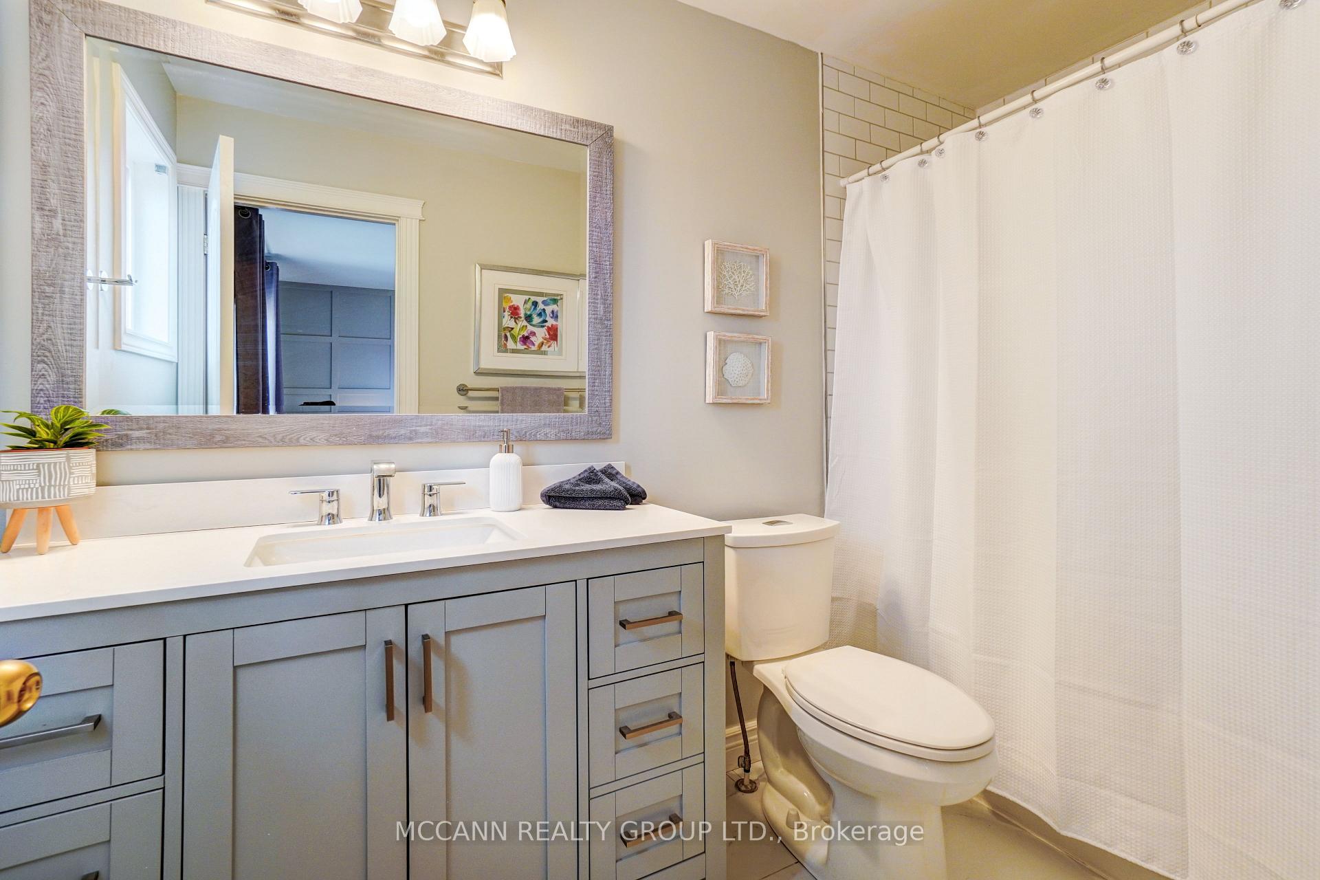 Photo 34 of 142 Carnwith Drive E, Whitby, Brooklin — HOMEH
