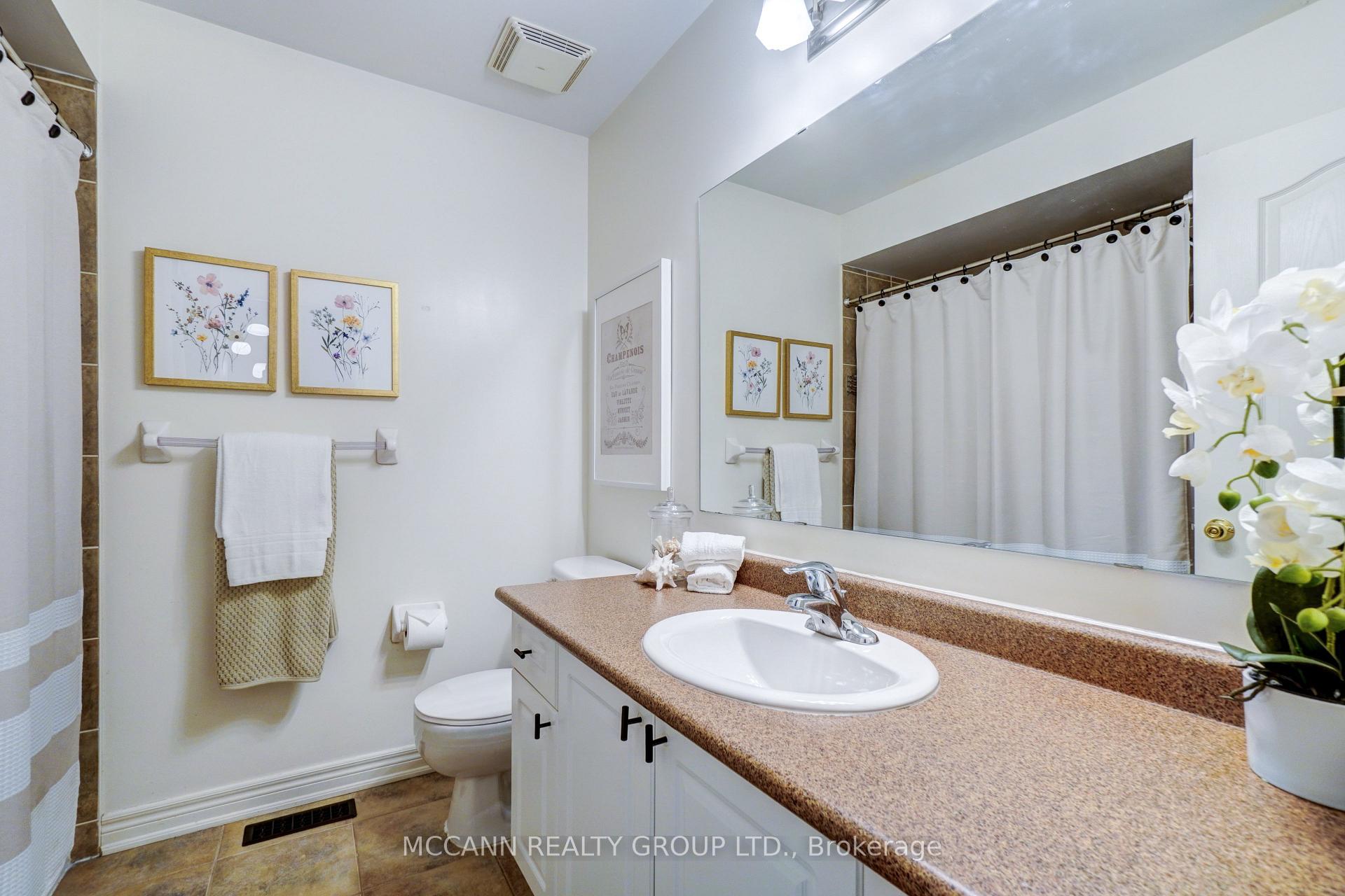 Photo 21 of 142 Carnwith Drive E, Whitby, Brooklin — HOMEH