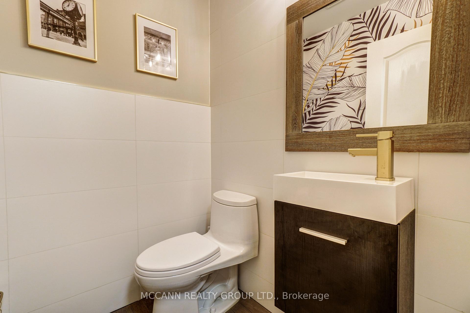 Photo 26 of 142 Carnwith Drive E, Whitby, Brooklin — HOMEH