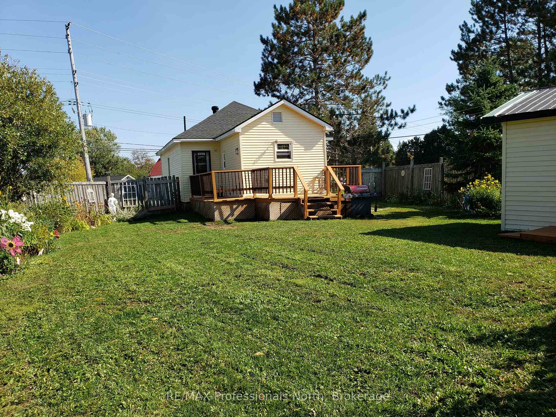 Photo 17 of 148 Main Street, Perry, Novar — HOMEH