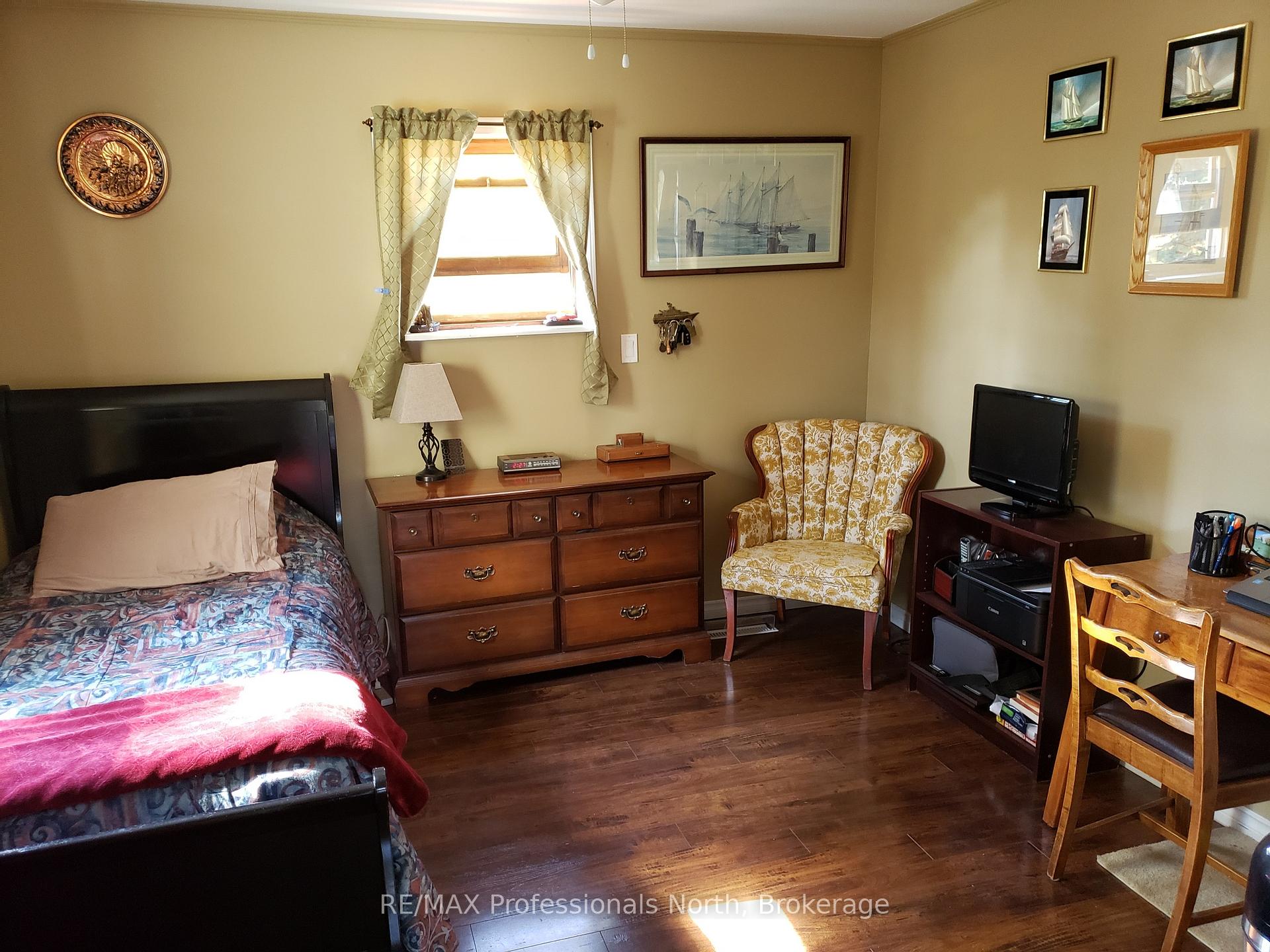Photo 15 of 148 Main Street, Perry, Novar — HOMEH