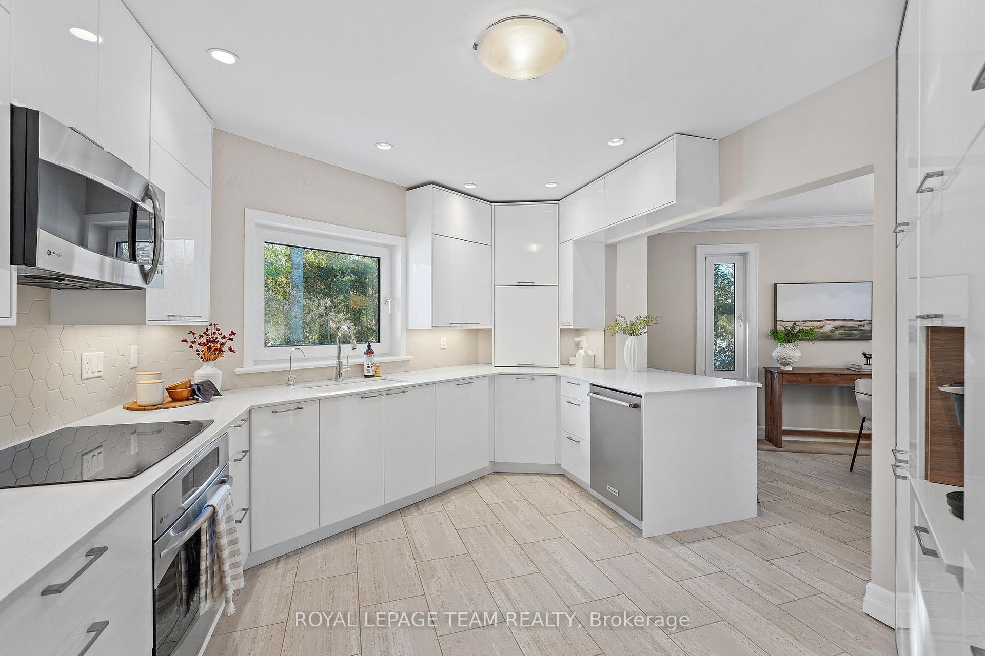 Photo 20 of 1731 Century Road E, Ottawa, Manotick South to Roger Stevens — HOMEH
