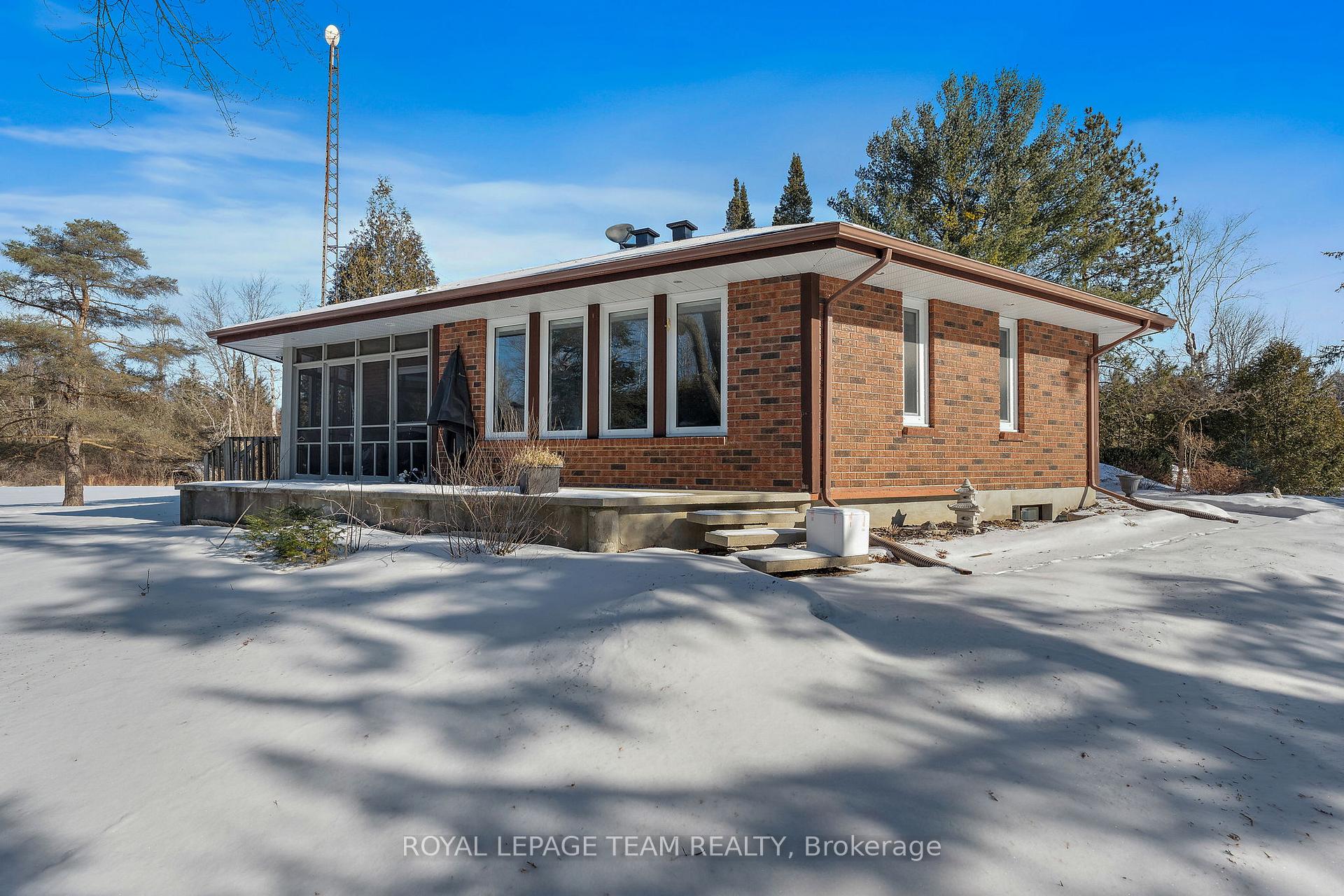 Photo 34 of 1731 Century Road E, Ottawa, Manotick South to Roger Stevens — HOMEH