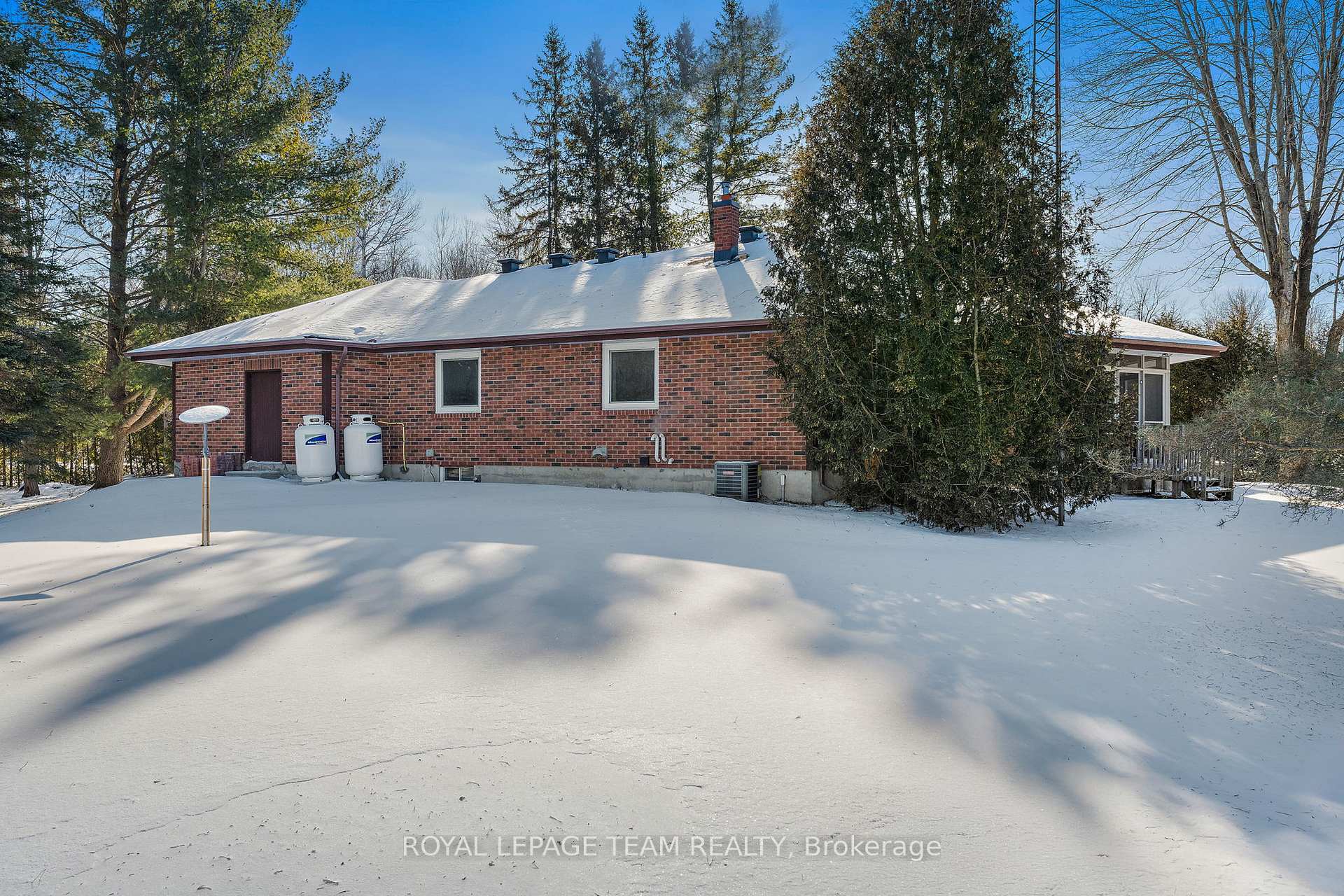 Photo 37 of 1731 Century Road E, Ottawa, Manotick South to Roger Stevens — HOMEH