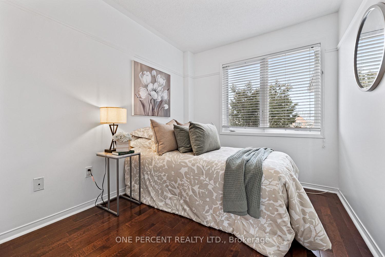 Photo 18 of 15 Sunshade Place, Brampton, Heart Lake West — HOMEH