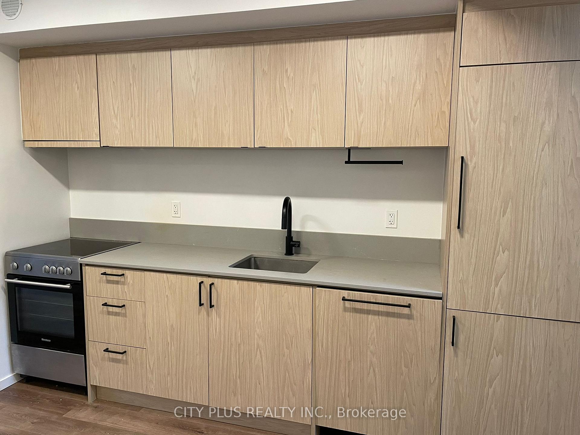 Photo 3 of Unit 301, 377 Broadview Avenue, Toronto, North Riverdale — HOMEH