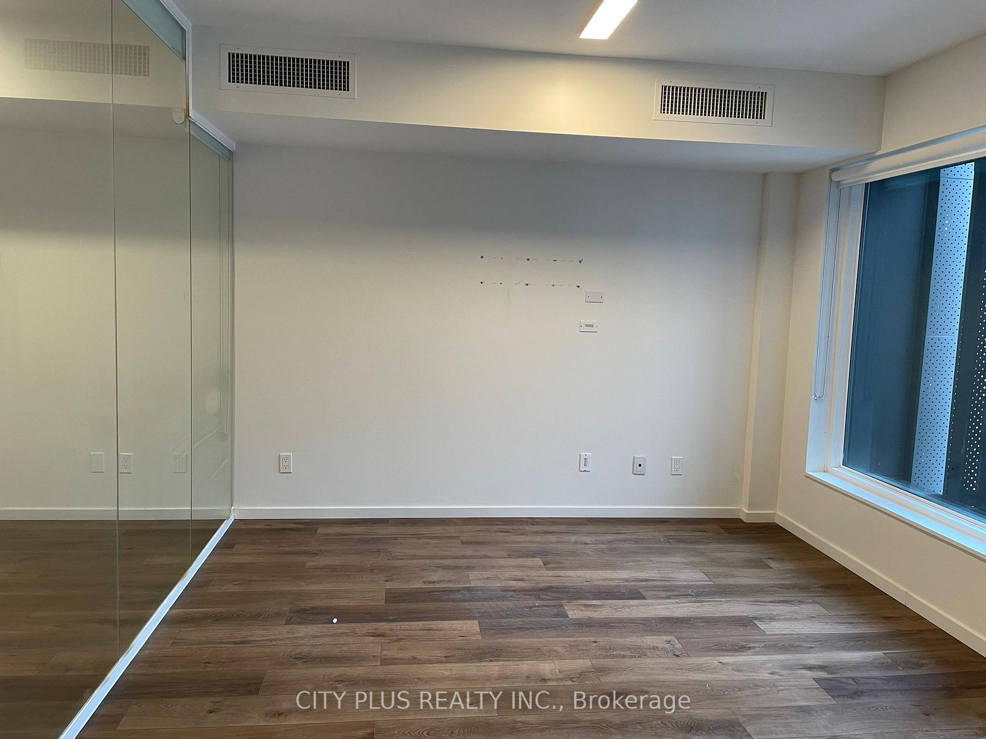 Photo 4 of Unit 301, 377 Broadview Avenue, Toronto, North Riverdale — HOMEH