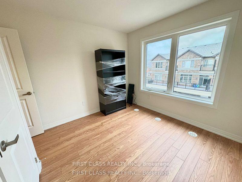 Photo 9 of 6 Sissons Way, Markham, Box Grove — HOMEH
