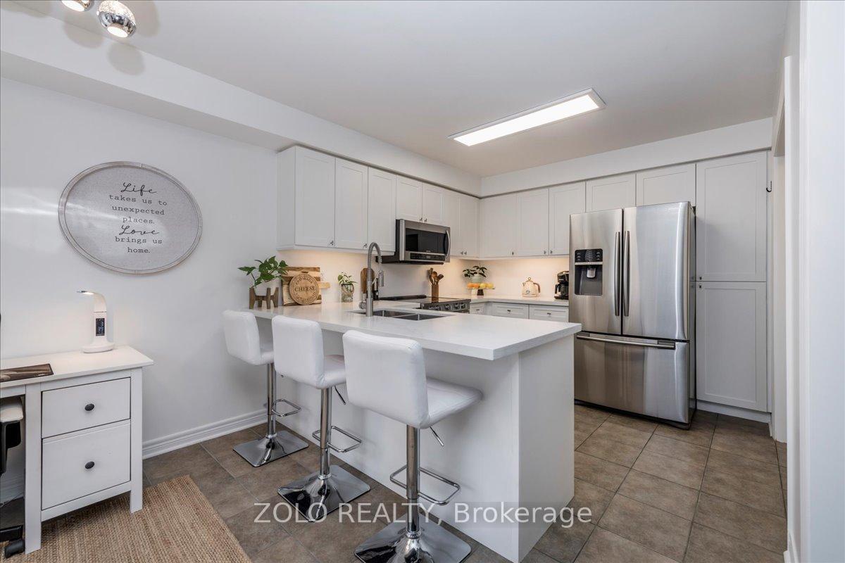 Photo 7 of 12 catherine Drive, Barrie, Painswick South — HOMEH