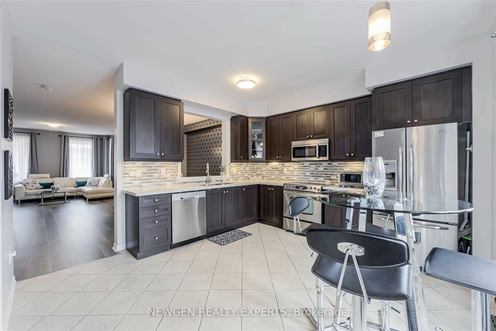 Photo 6 of 144 Terry Fox Street E, Markham, Cornell — HOMEH