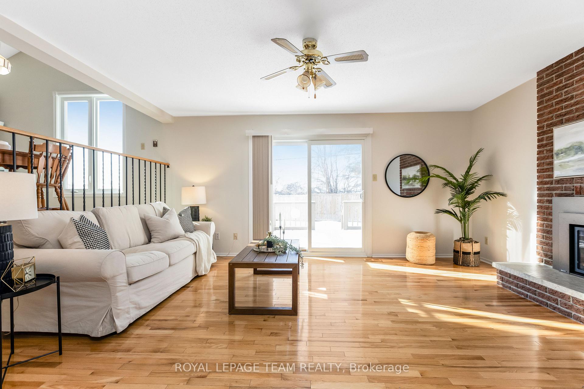 Photo 12 of 38 Riding Way, Ottawa, Kanata - Bridlewood — HOMEH