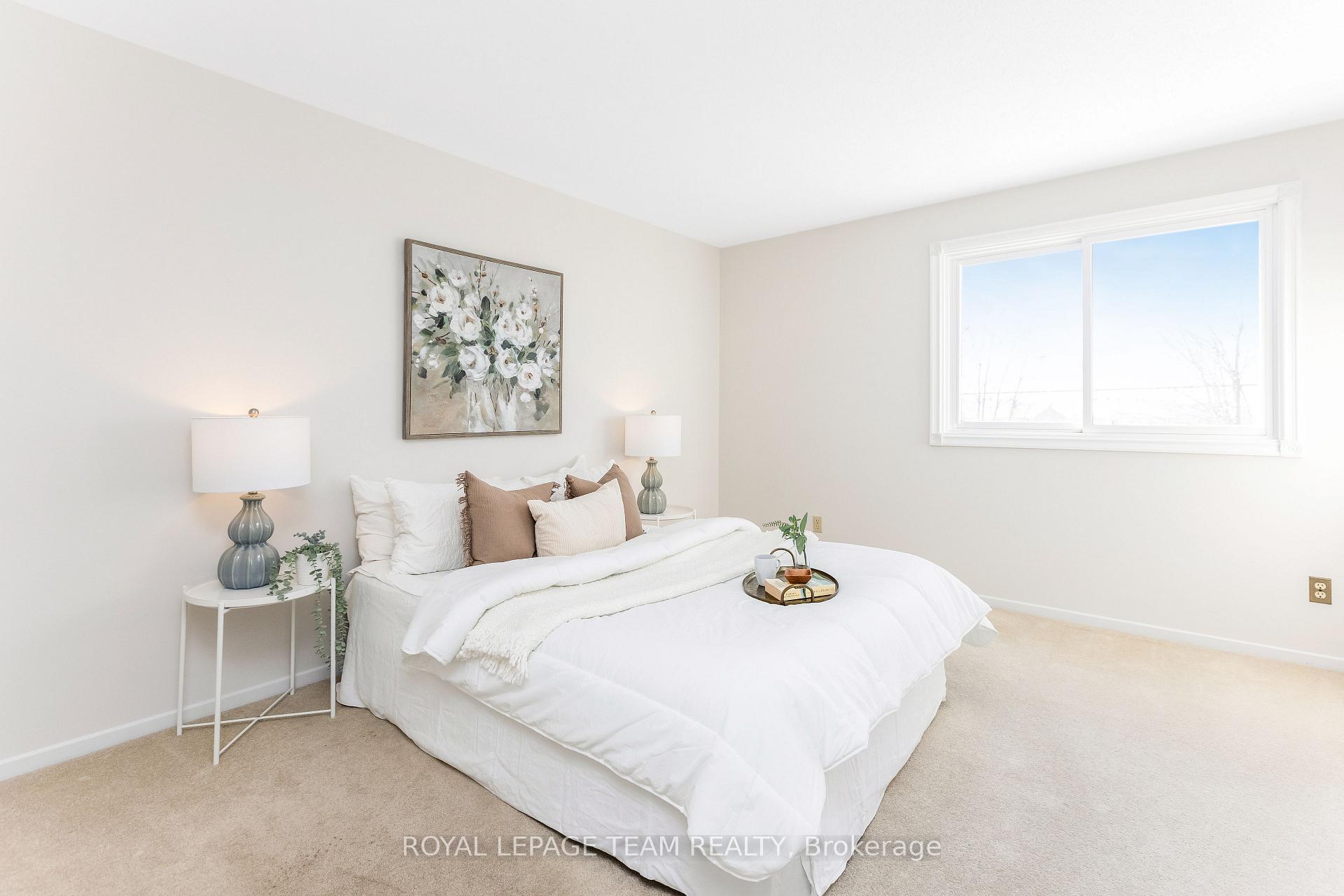 Photo 17 of 38 Riding Way, Ottawa, Kanata - Bridlewood — HOMEH