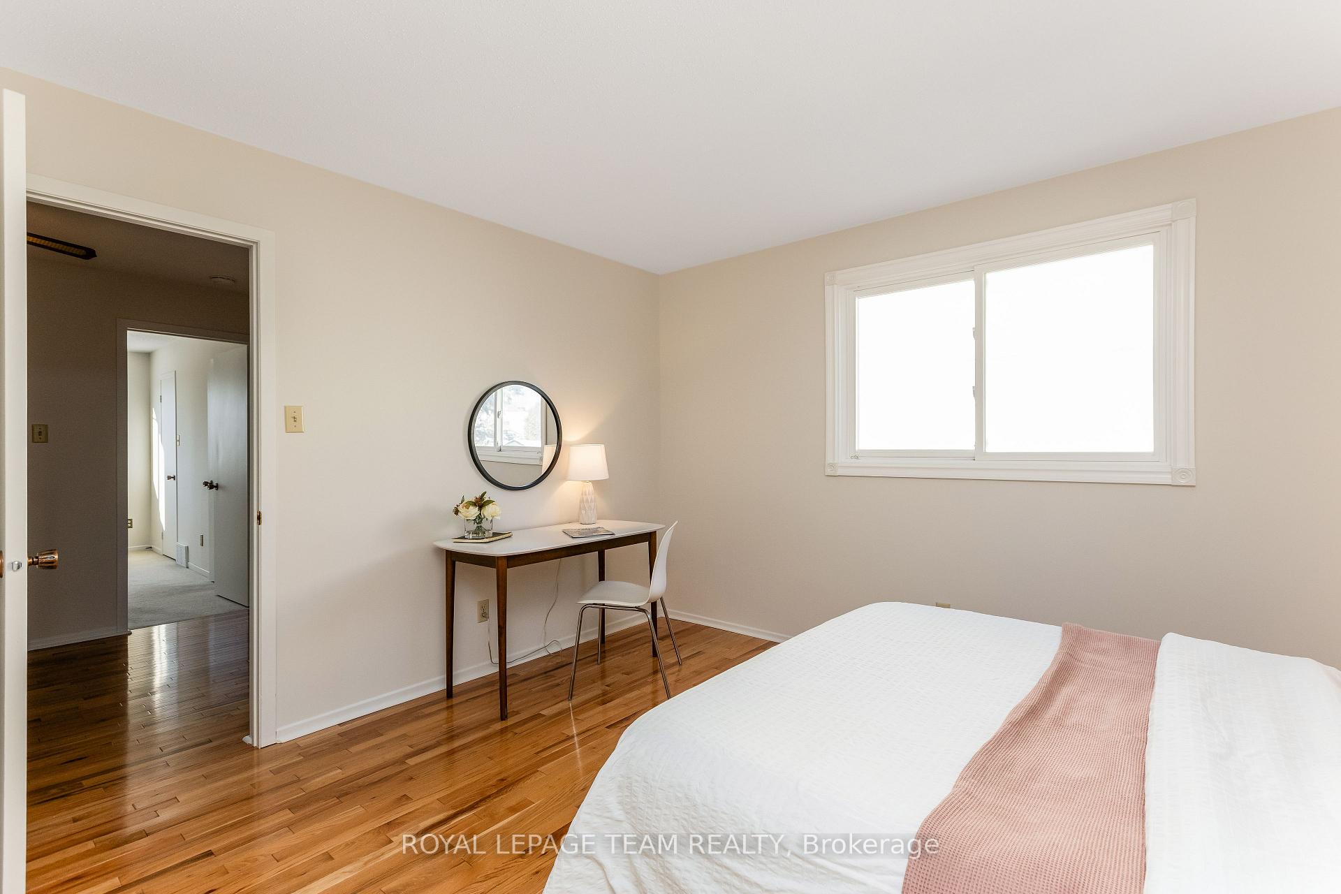 Photo 22 of 38 Riding Way, Ottawa, Kanata - Bridlewood — HOMEH